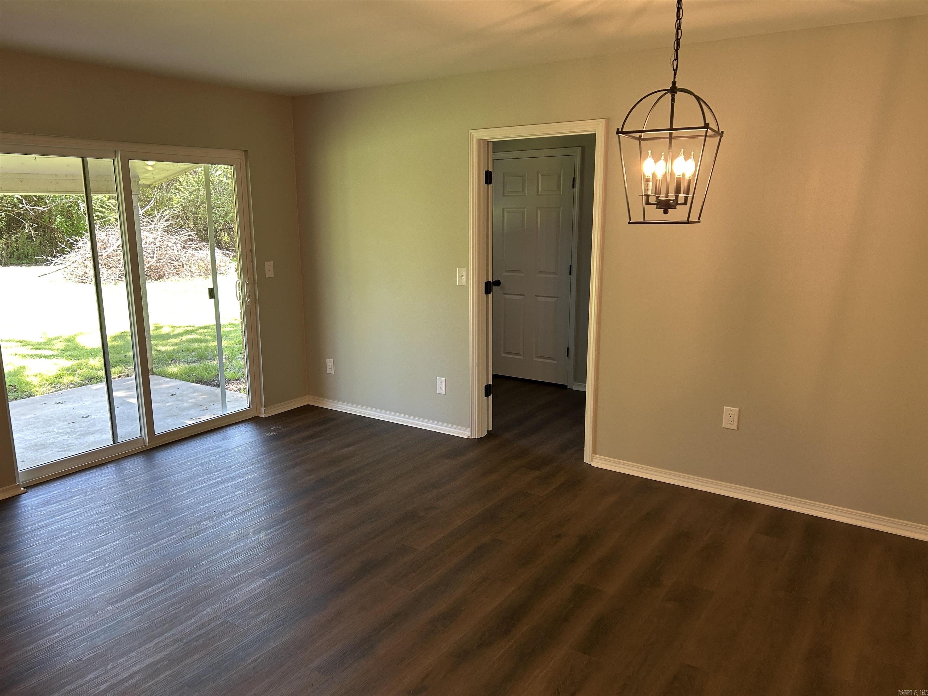 FOXMOOR ACRES - Residential