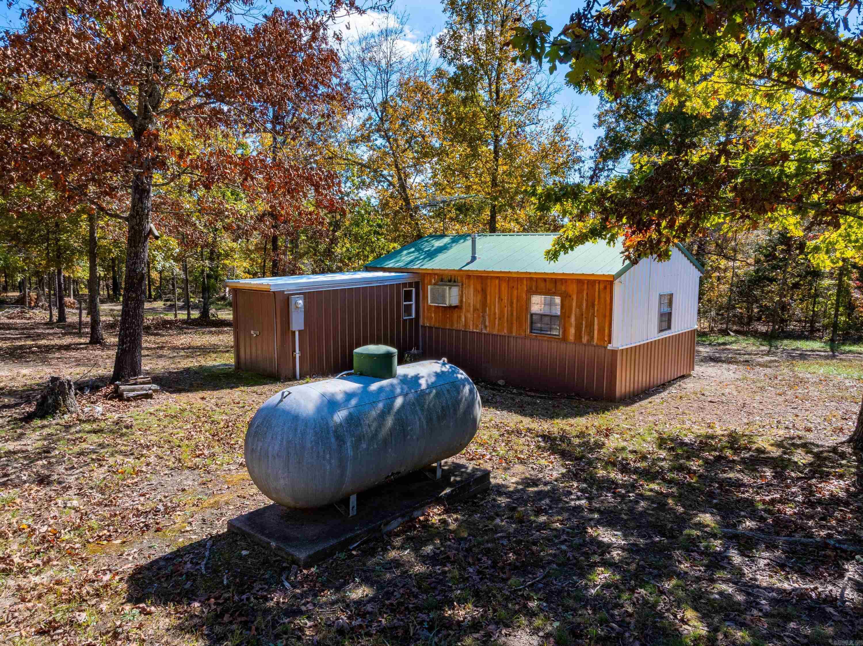 Metes & Bounds - Land