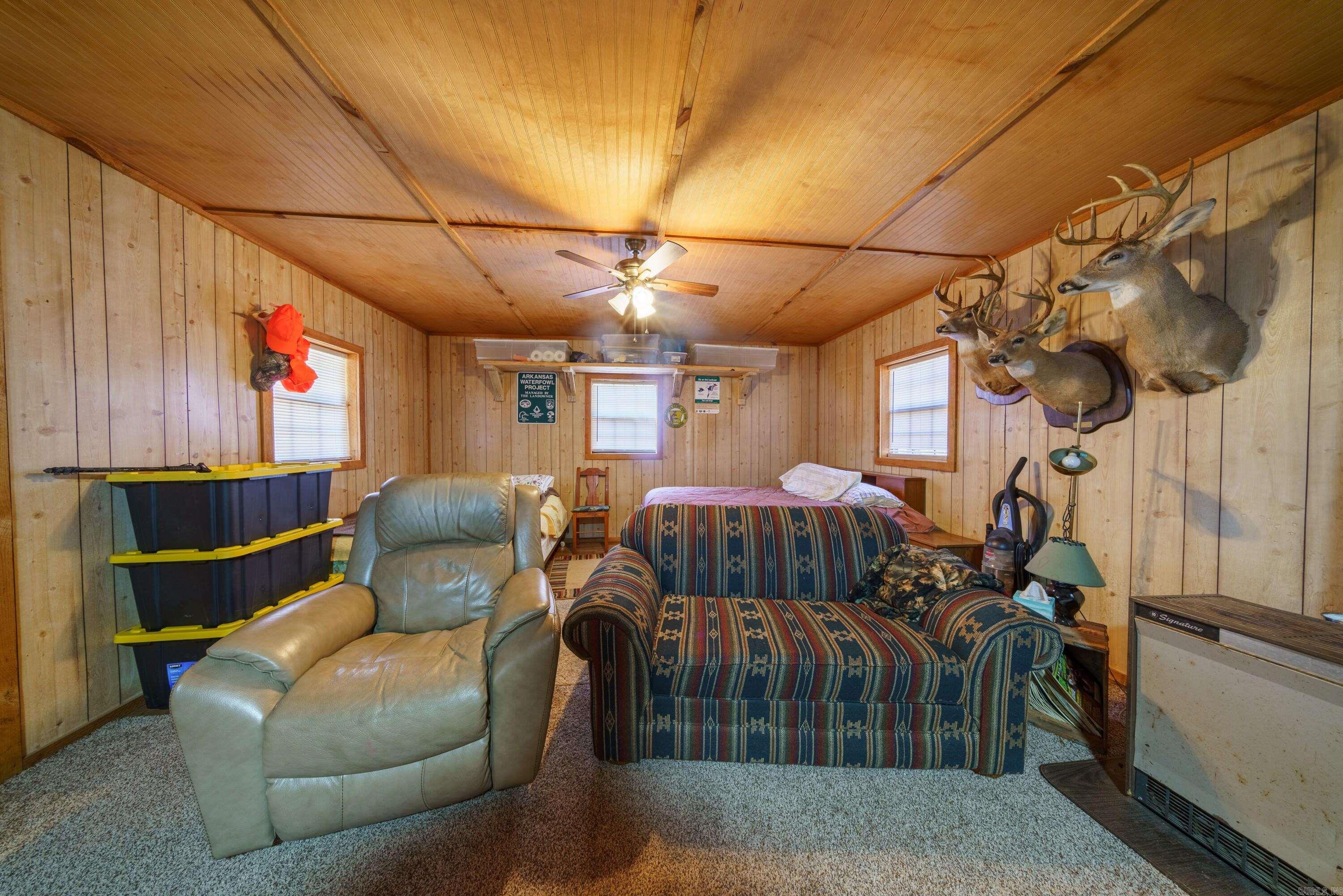 Metes & Bounds - Land