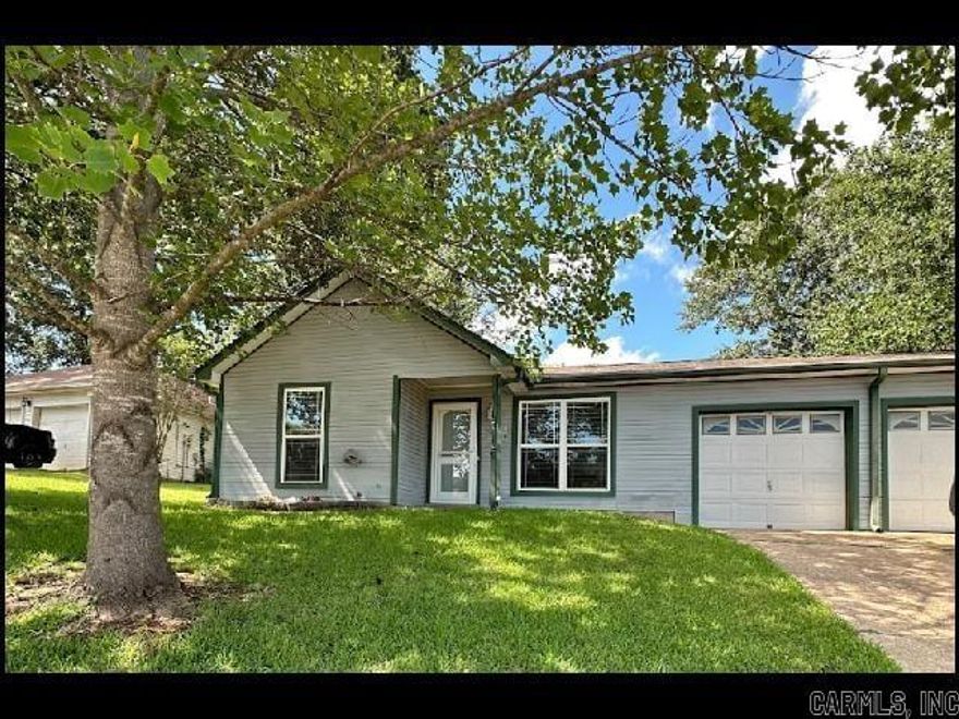 *SALINE COUNTY* NICE HOME IN TIMBERMIST SUBDIVISION OF BENTON!! This 3 Bedroom And 2 Bath Home Features 1,206 Sqft! Updated Kitchen Features Tile Backsplash, Gas Stove, Refrigerator, And Stainless Steel Dishwasher! Large Master Bedroom With Updated Bathroom! Screened In Back Porch! Two Car Garage For Parking! Fully Fenced Backyard! PET FRIENDLY!! AVAILABLE MID TO LATE FEBRUARY 2026!!!<a href='https://raineyrealty.com/virtualtour.php?r=Y4QUio'> Click here for a 360° Virtual Tour</a>