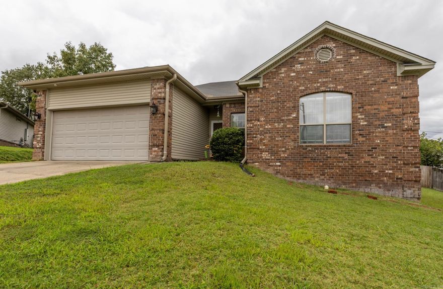 Discover the charm of 1909 Windridge Court! This 3-bedroom, 2-bath home sits on a peaceful cul-de-sac and offers a fireplace-centered living room, a spacious primary suite with walk-in closet, and a convenient two-car garage. With 1,387 sq ft, this home is the perfect mix of cozy and functional — all in a great Sherwood location close to shopping, dining, and schools.