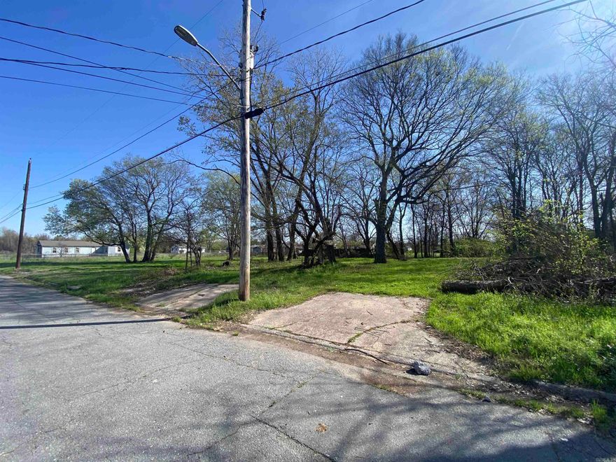 Build one or two homes on these two lots in the Dixie area of North Little Rock.  With a little work on the lots, you'll be ready to go with a great location at the end of a street.