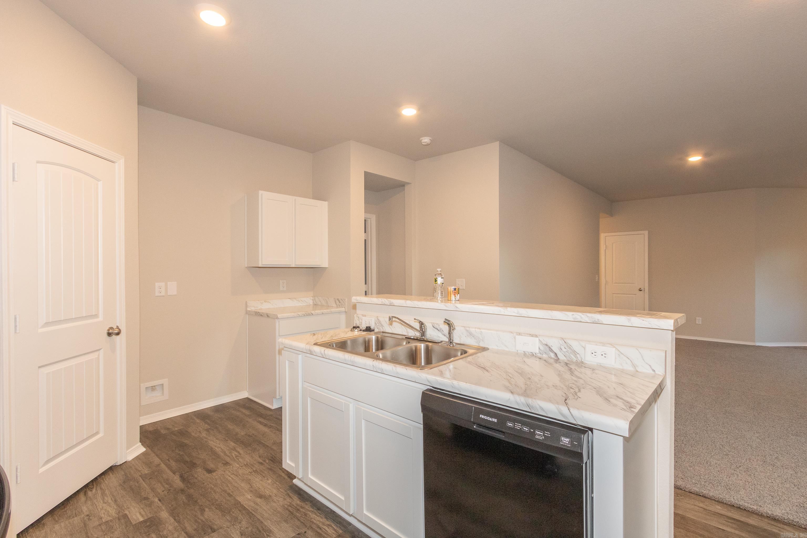 SPRINGLAKE TRAILS - Residential