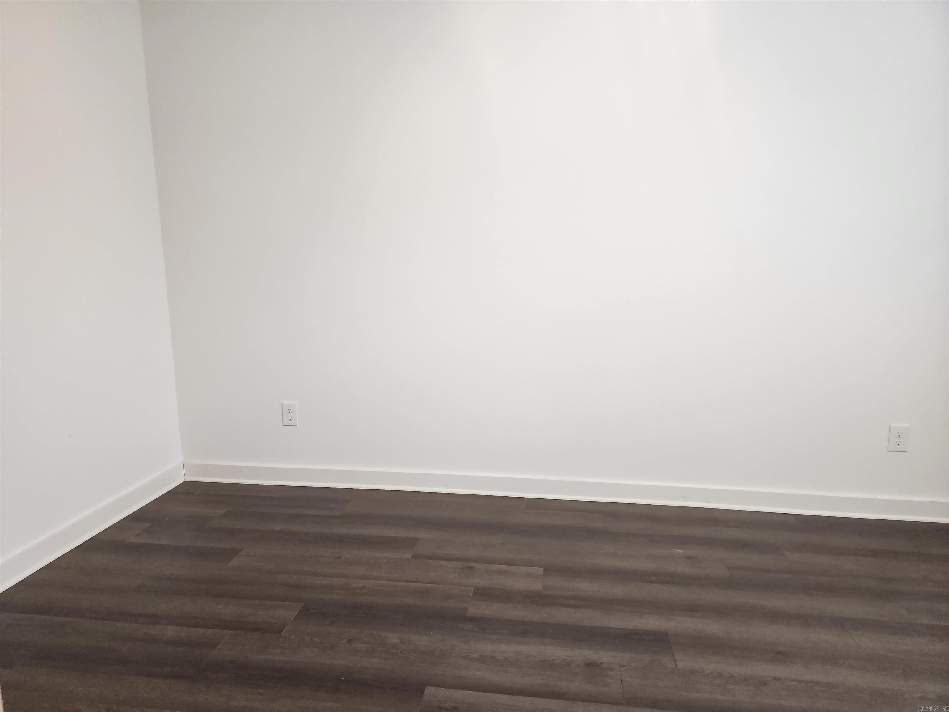 nil - Residential Lease