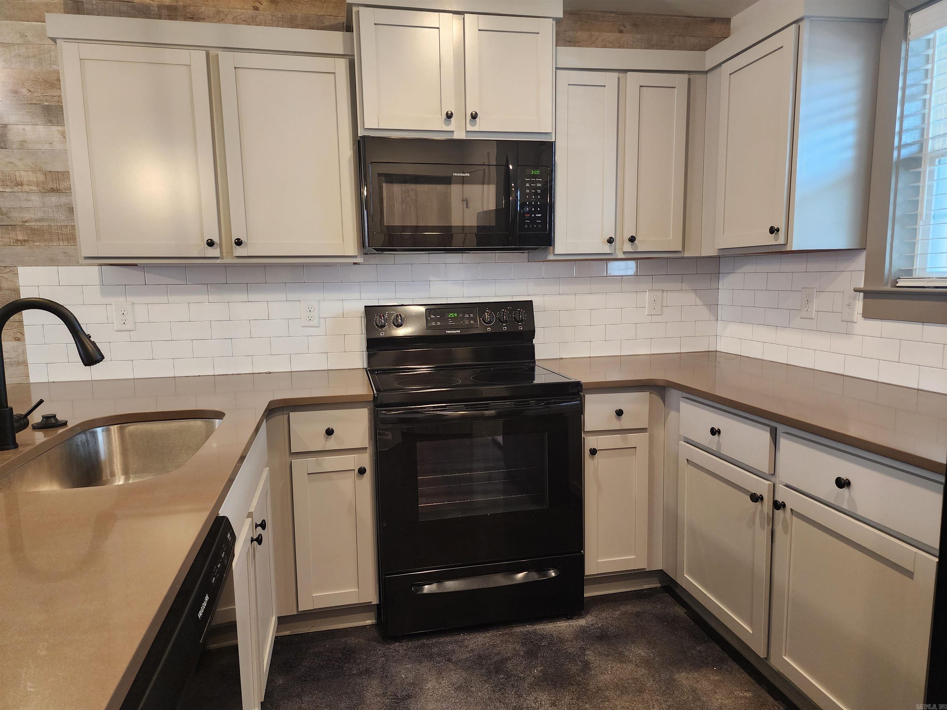 nil - Residential Lease