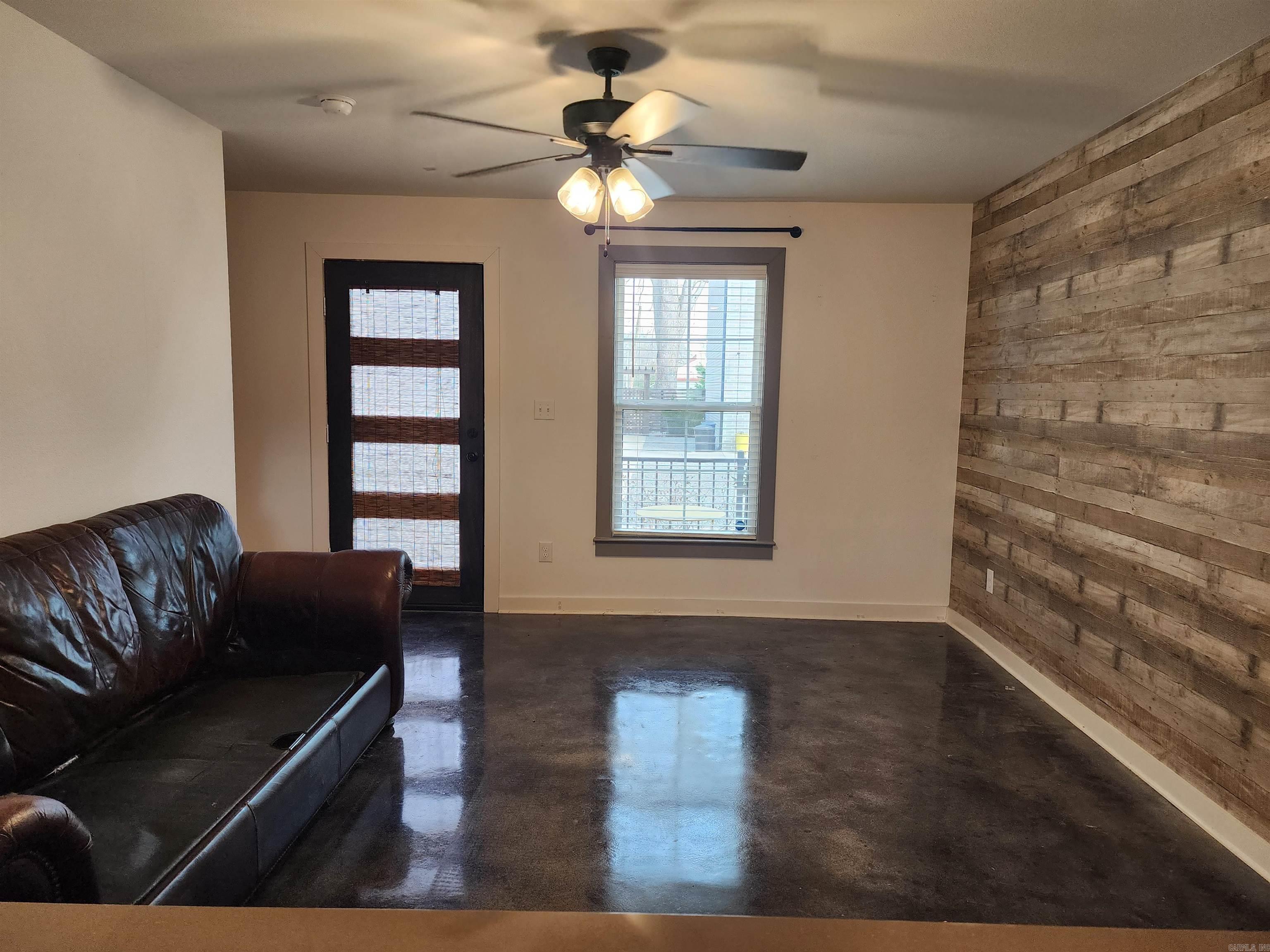 nil - Residential Lease