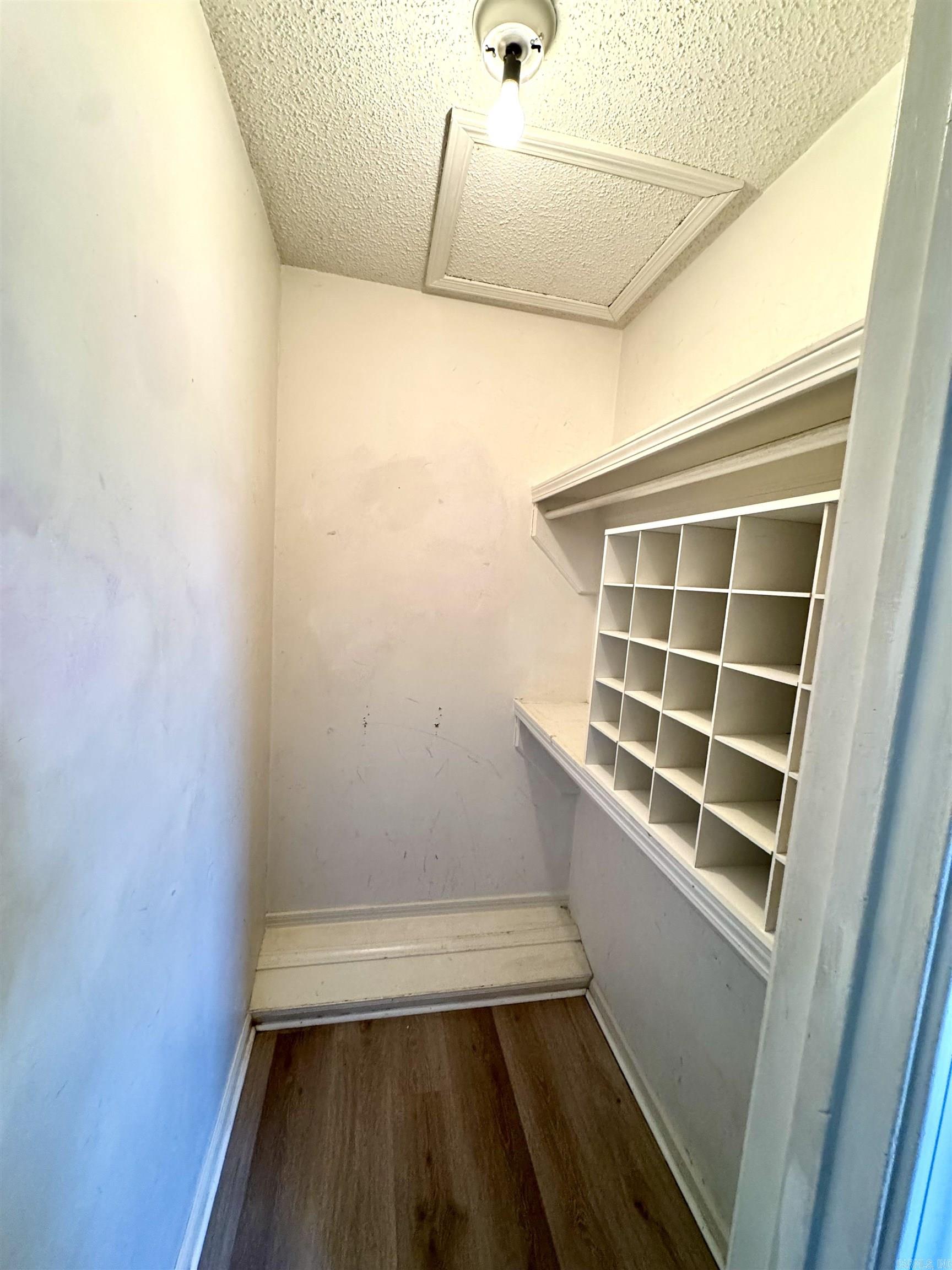 Edwards - Residential