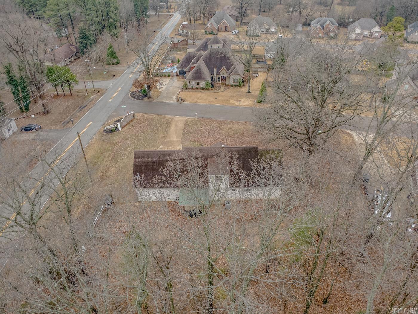 JAMESTOWN MANOR - Residential