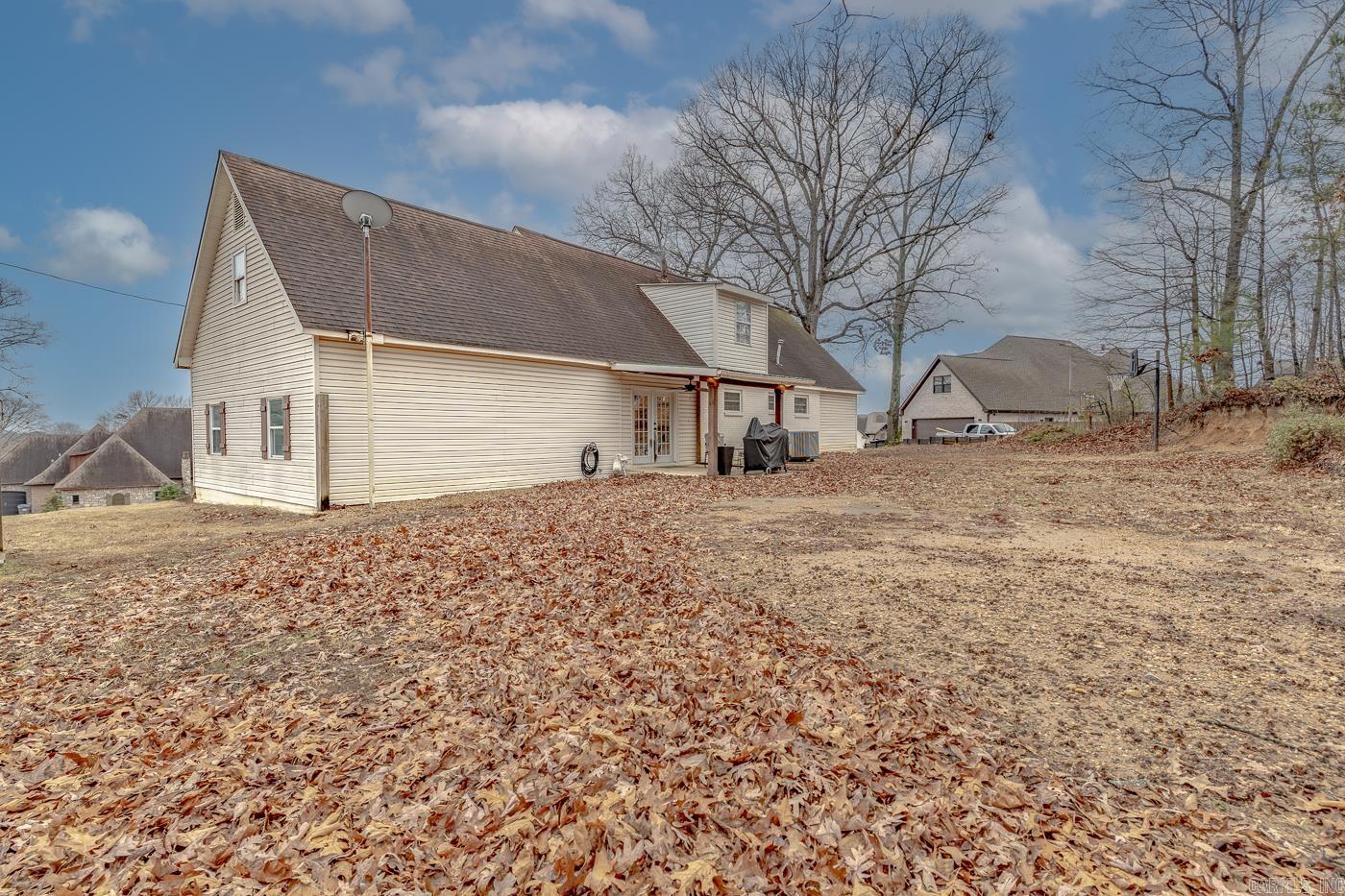 JAMESTOWN MANOR - Residential