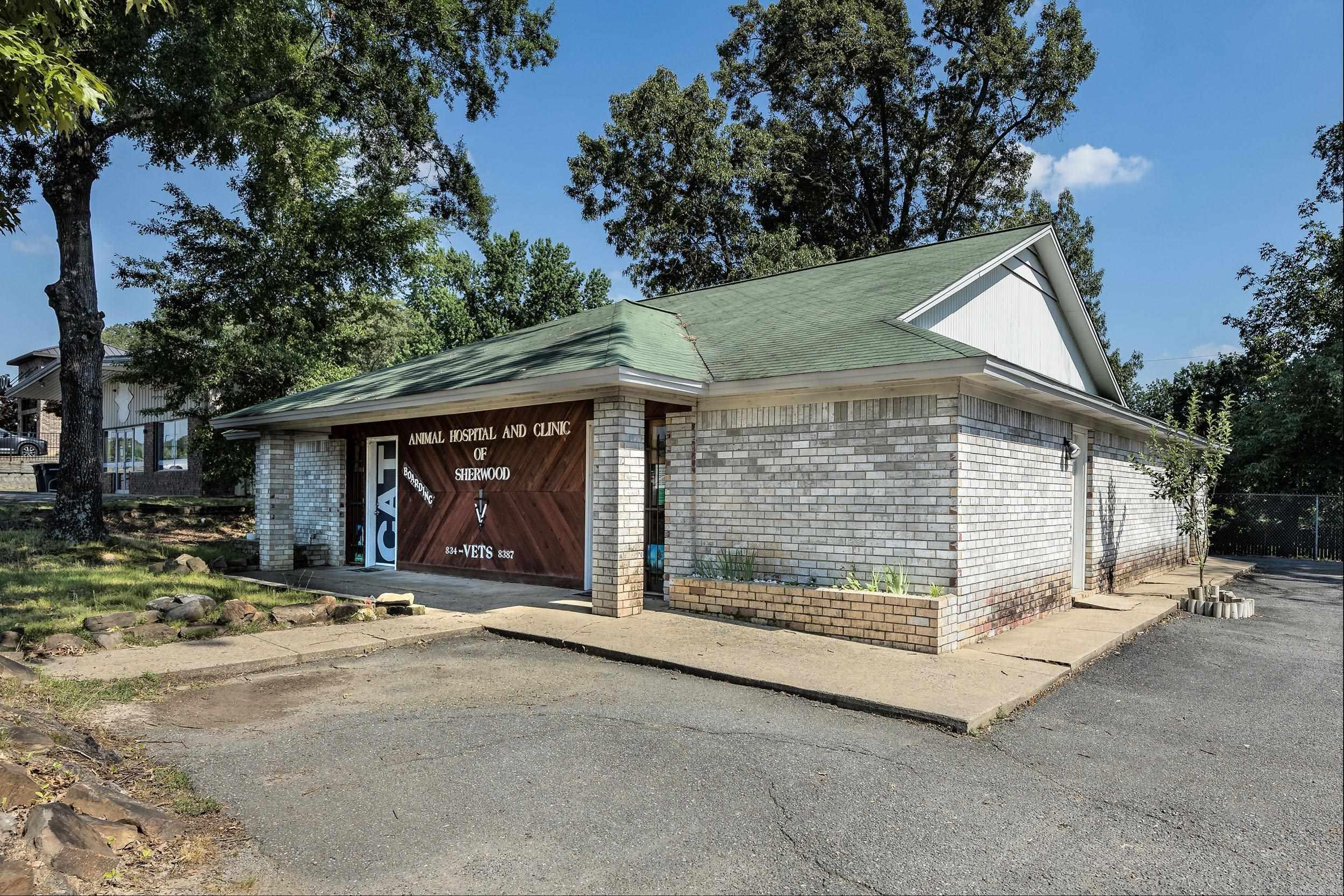 North Hills Manor - Commercial Sale