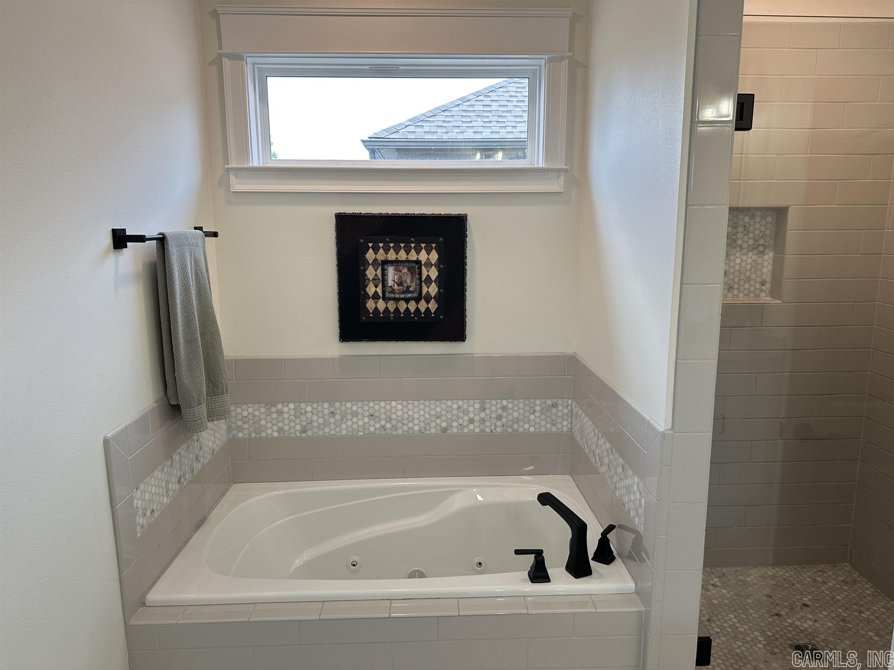 ROBYNMAR - Residential