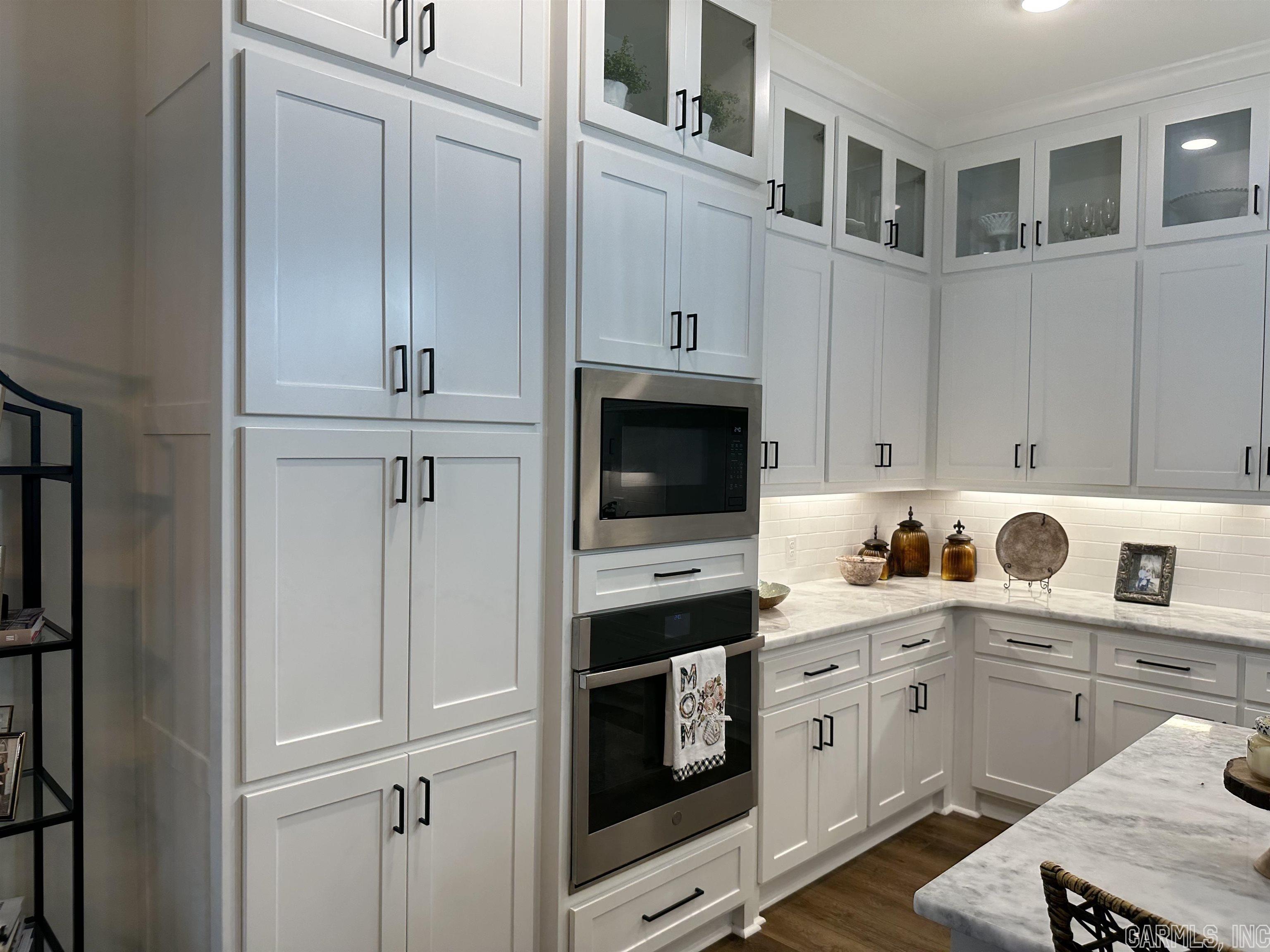 ROBYNMAR - Residential