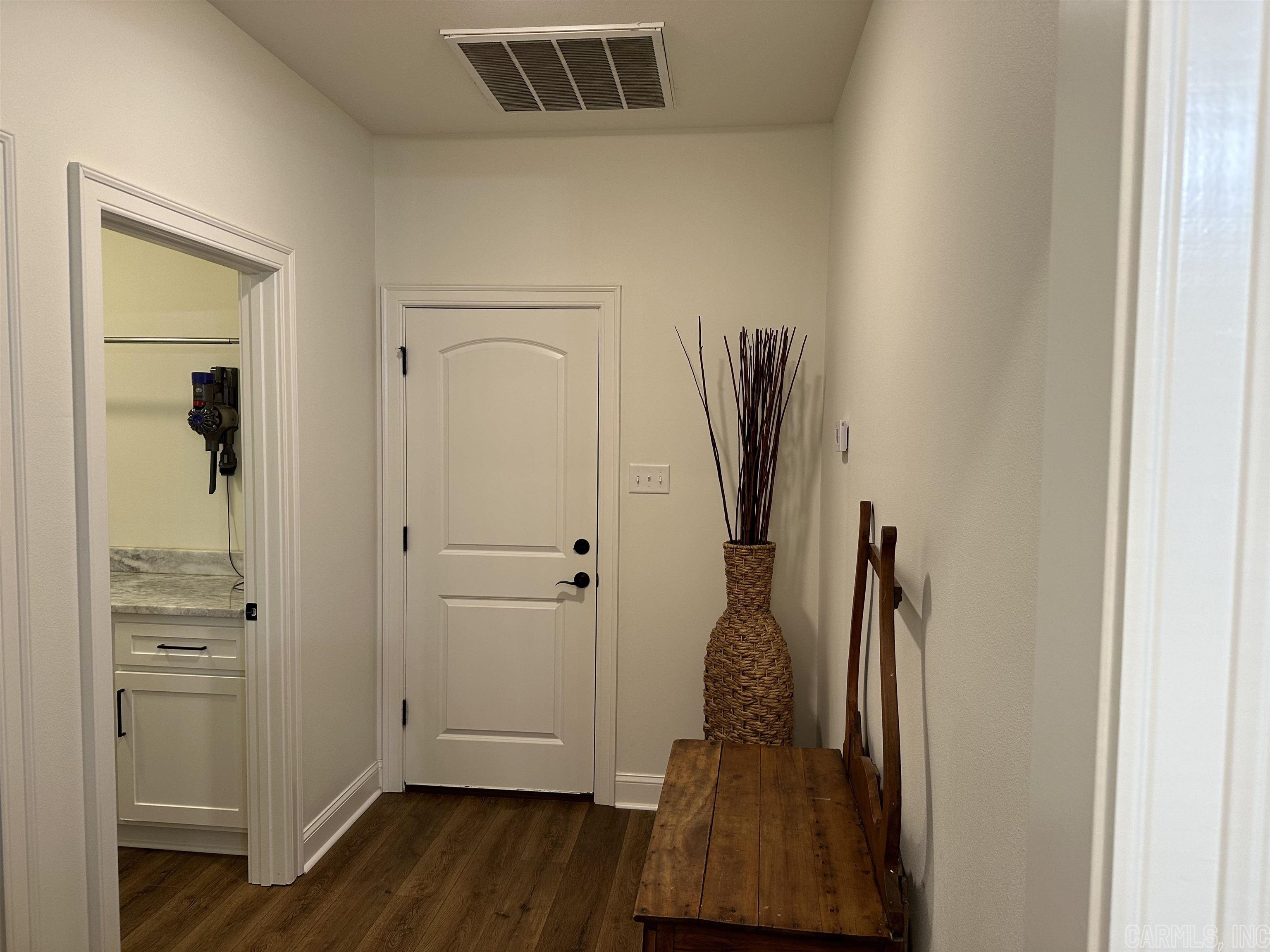 ROBYNMAR - Residential