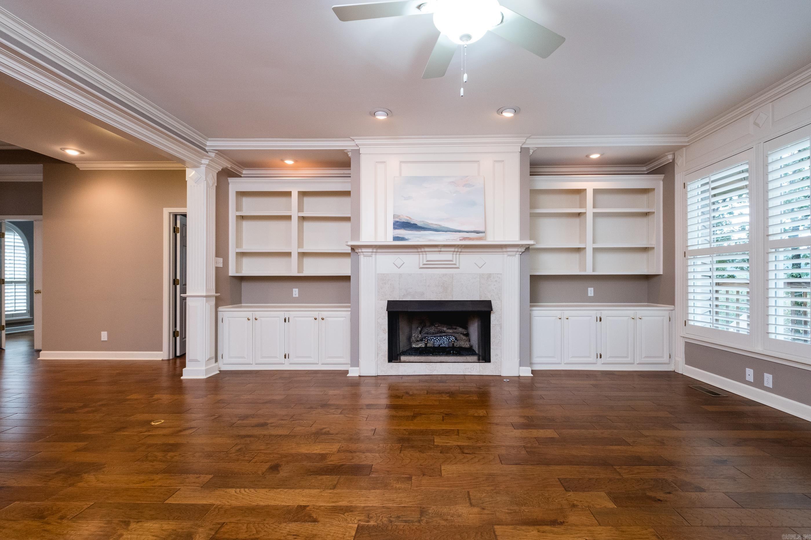 LONGLEA MANOR ADDN - Residential