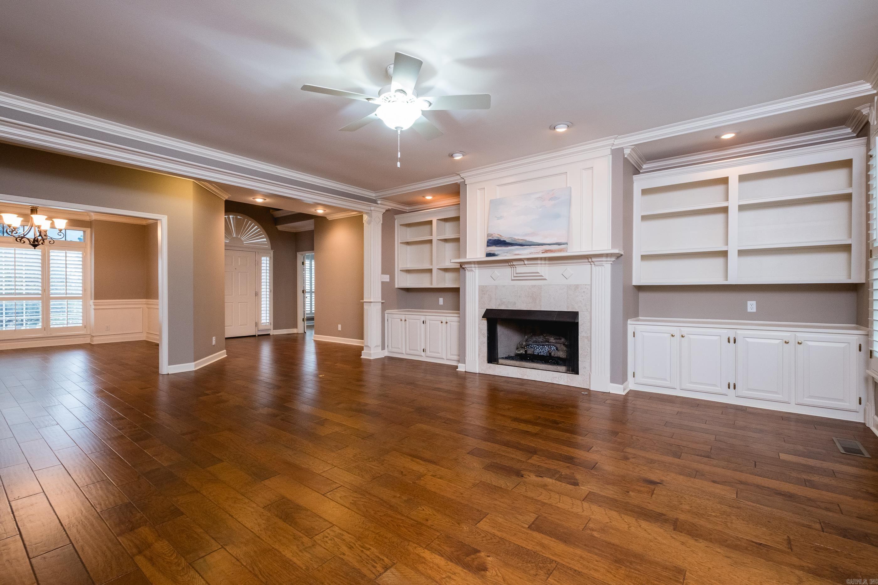 LONGLEA MANOR ADDN - Residential