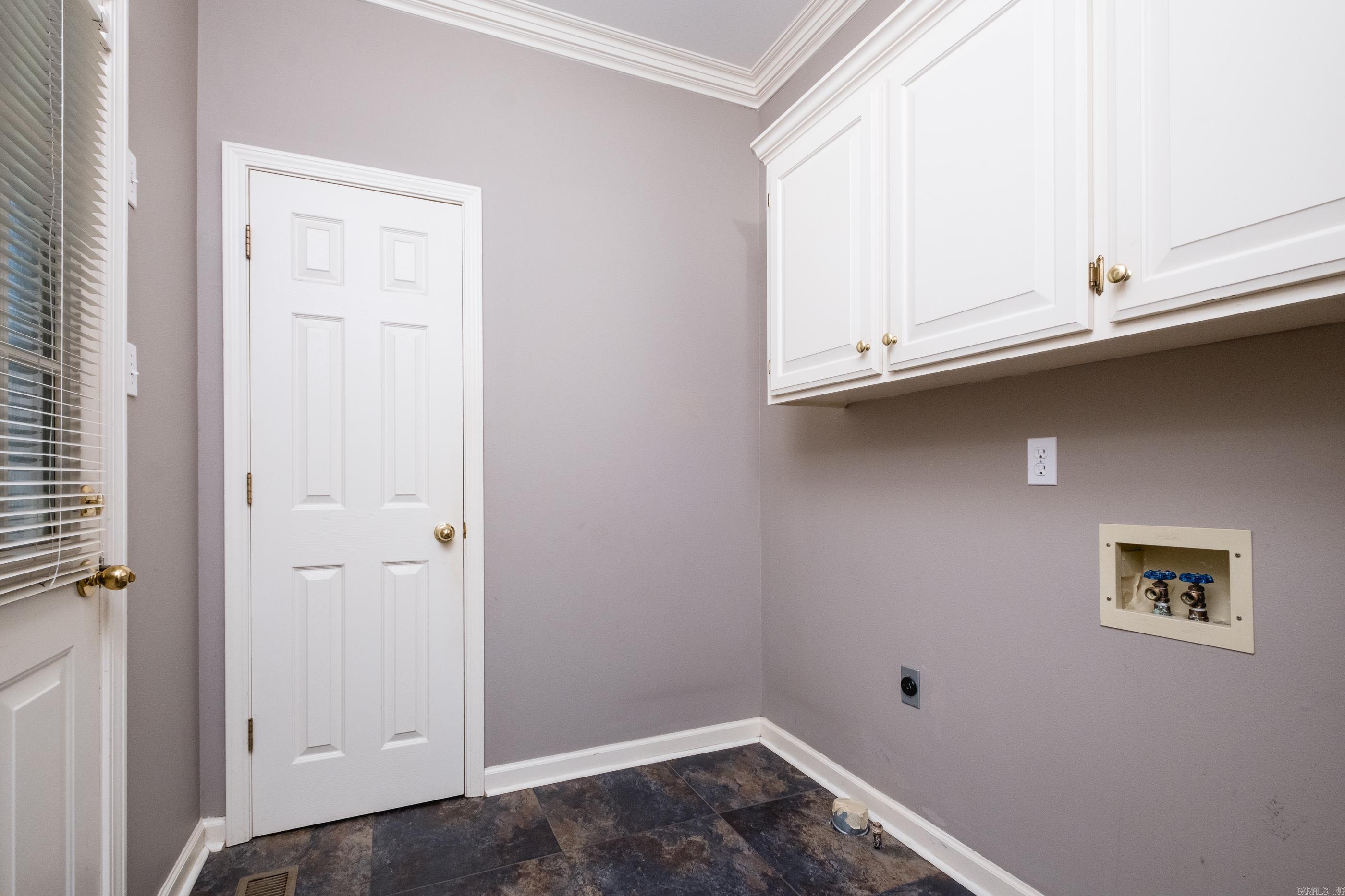 LONGLEA MANOR ADDN - Residential