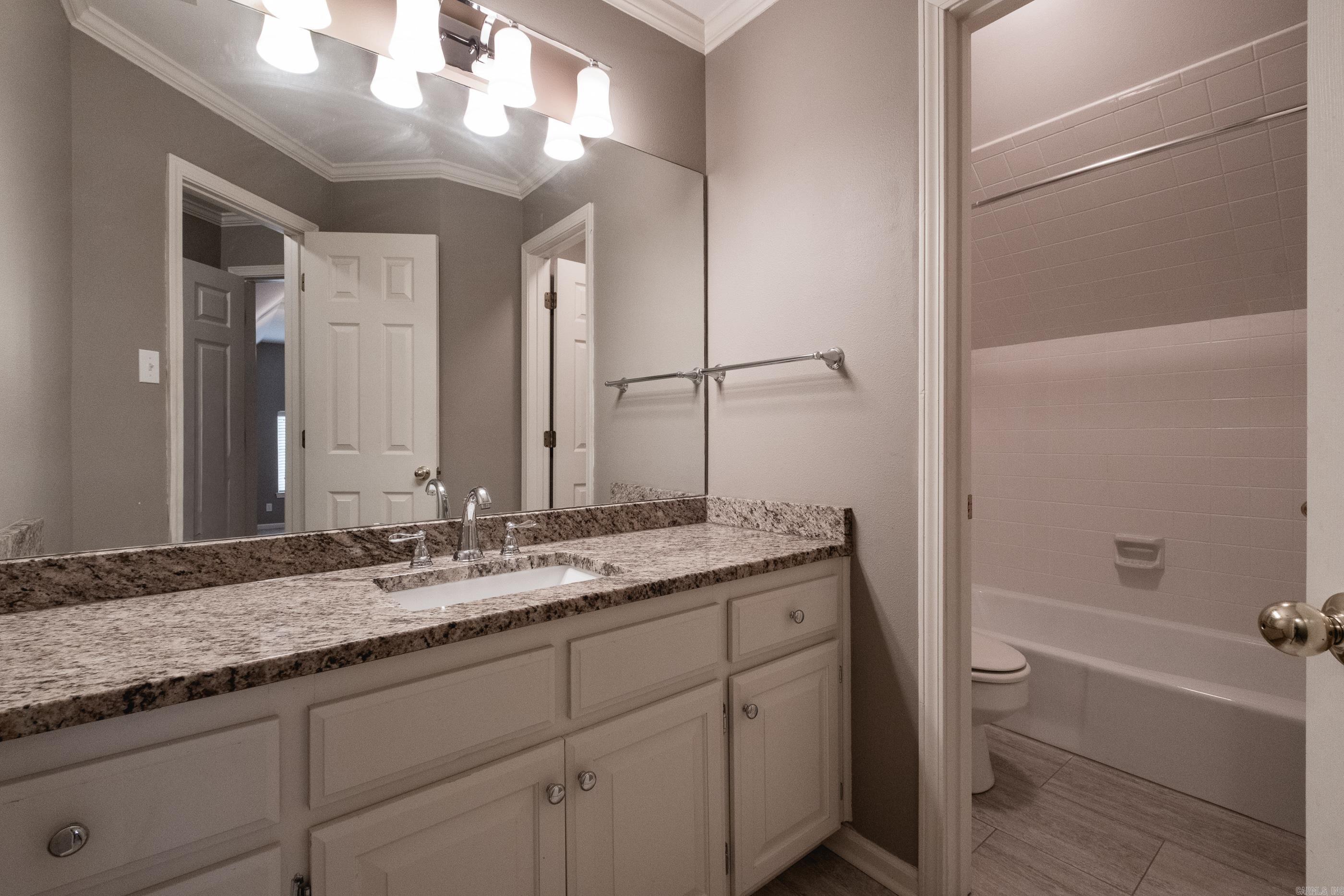 LONGLEA MANOR ADDN - Residential