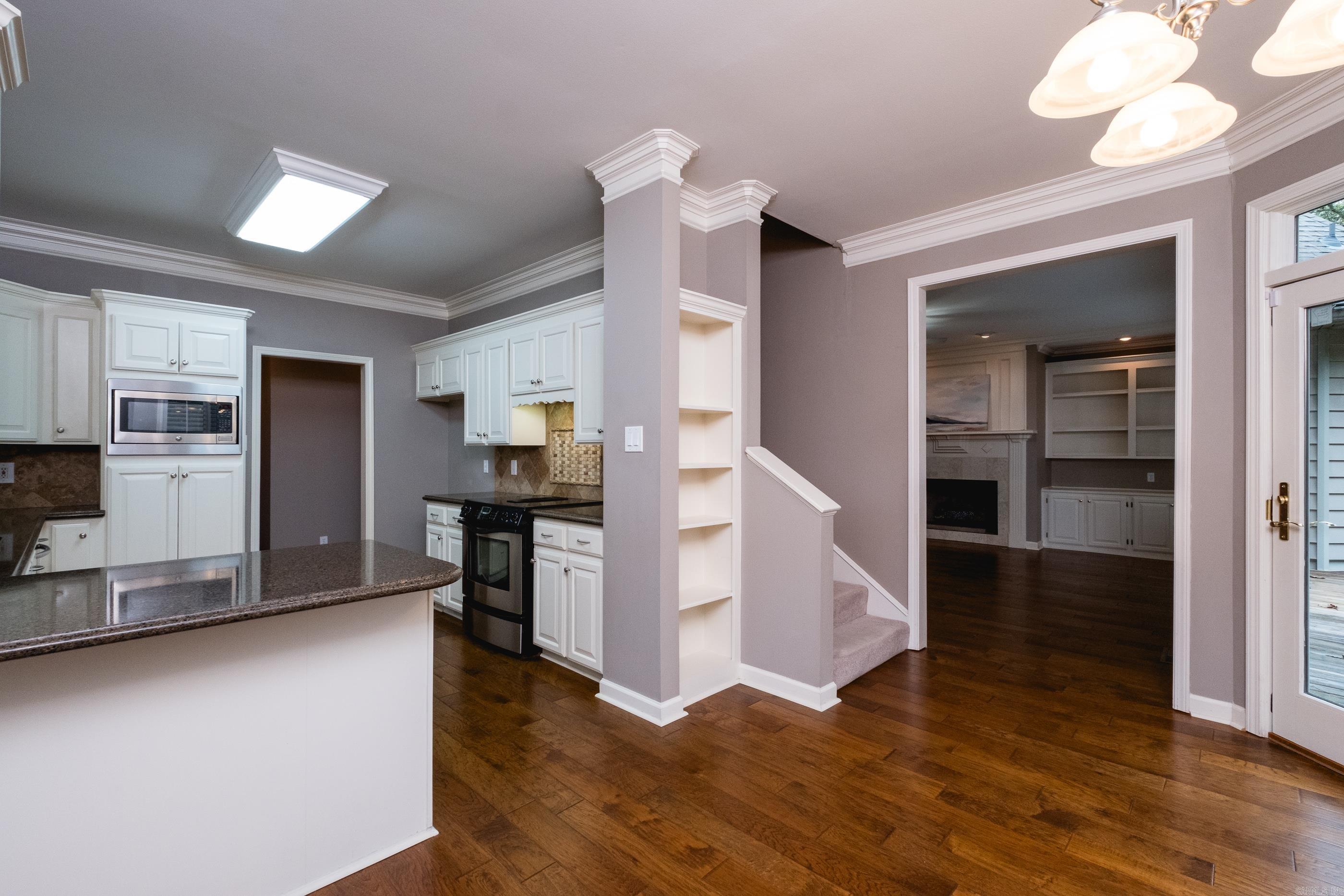 LONGLEA MANOR ADDN - Residential