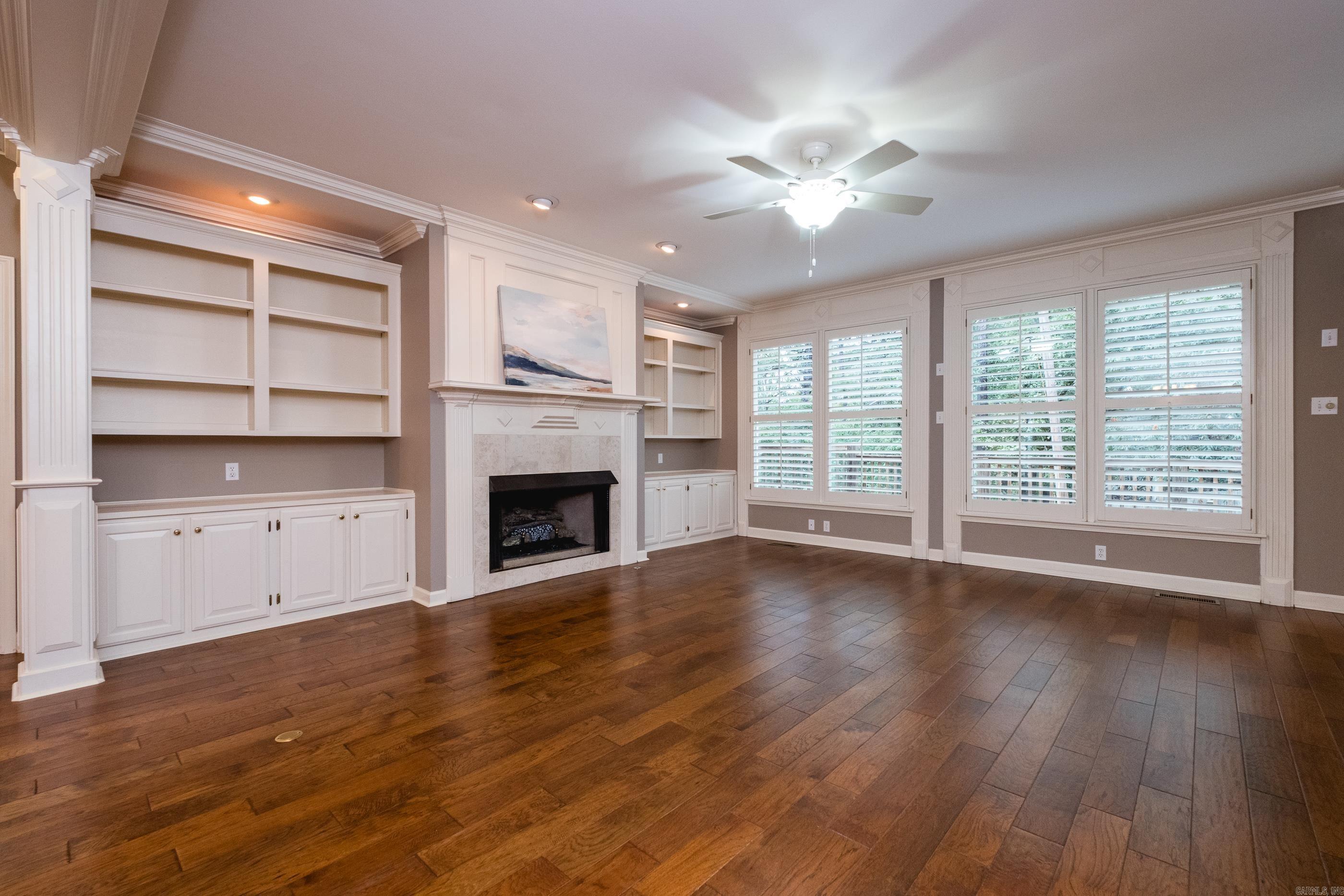 LONGLEA MANOR ADDN - Residential