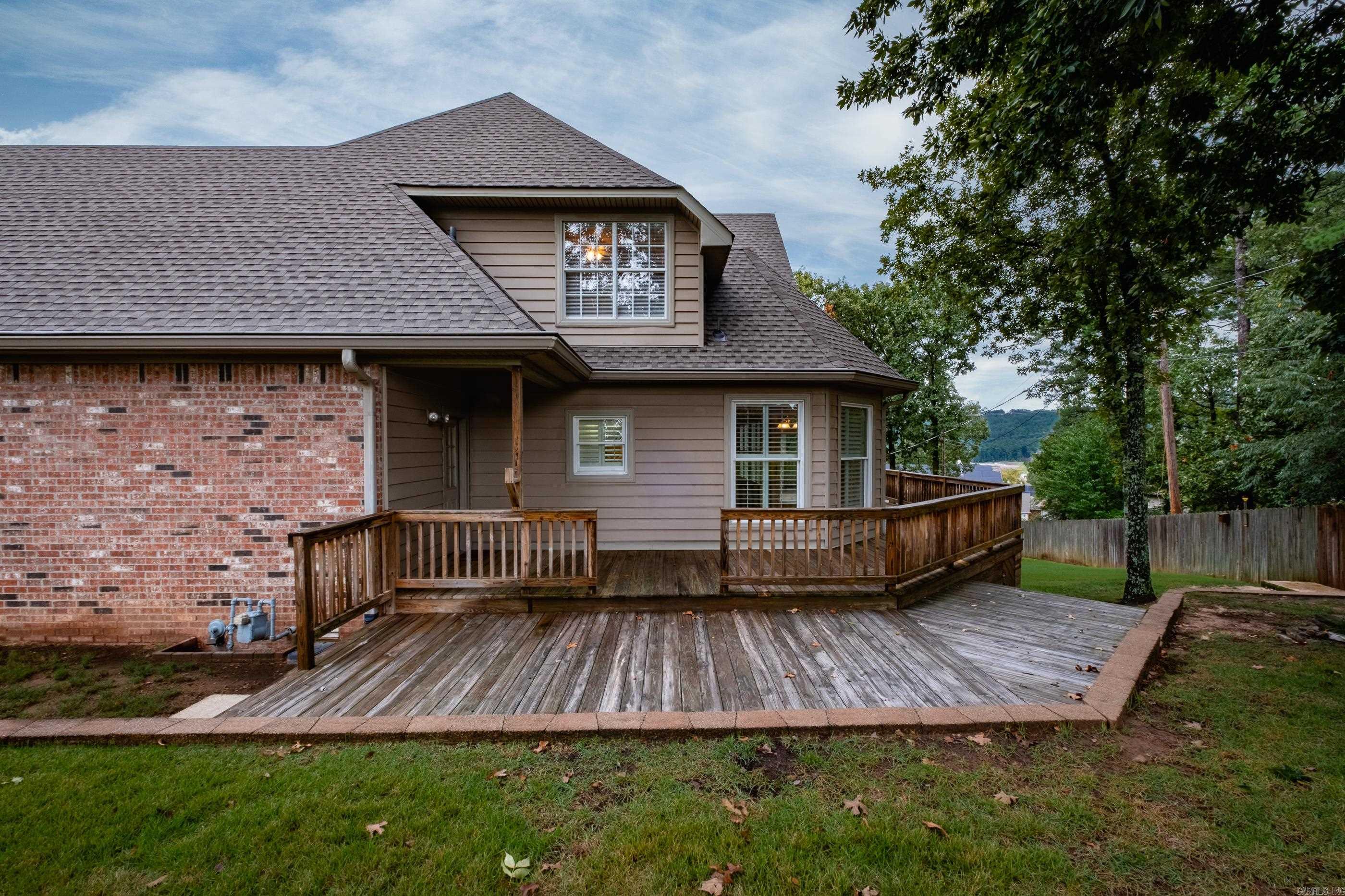 LONGLEA MANOR ADDN - Residential