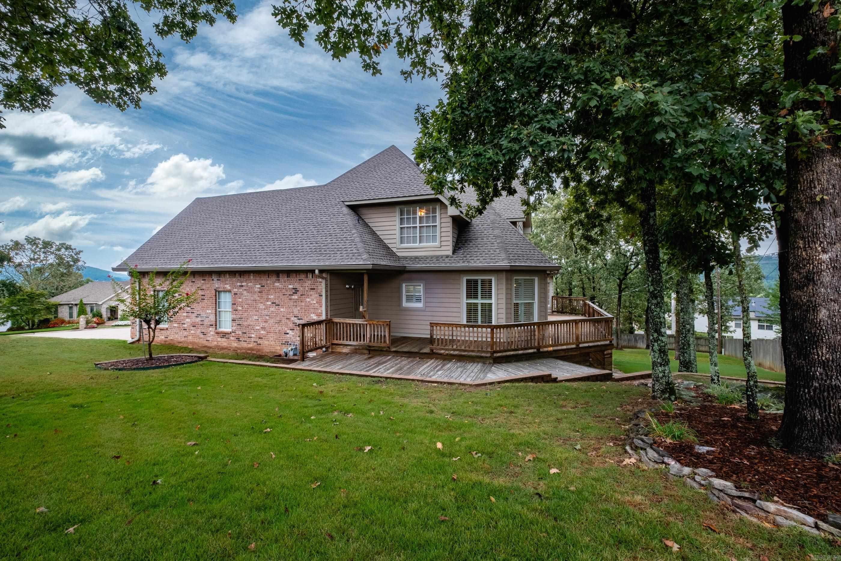 LONGLEA MANOR ADDN - Residential