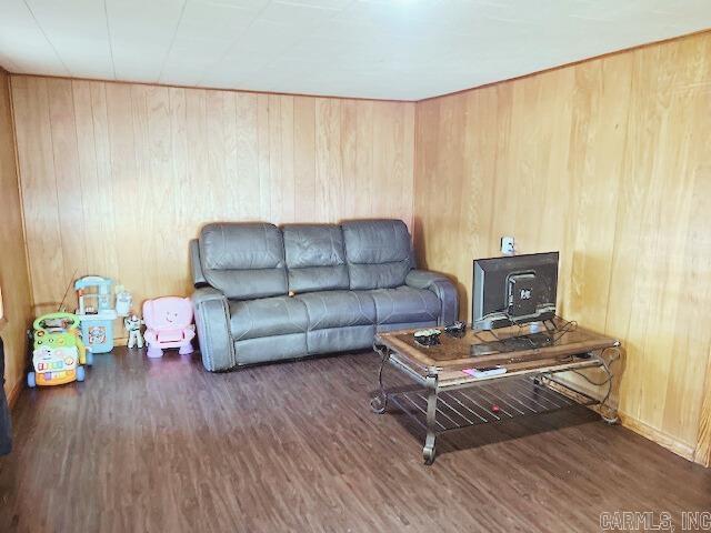 Metes & Bounds - Residential Income