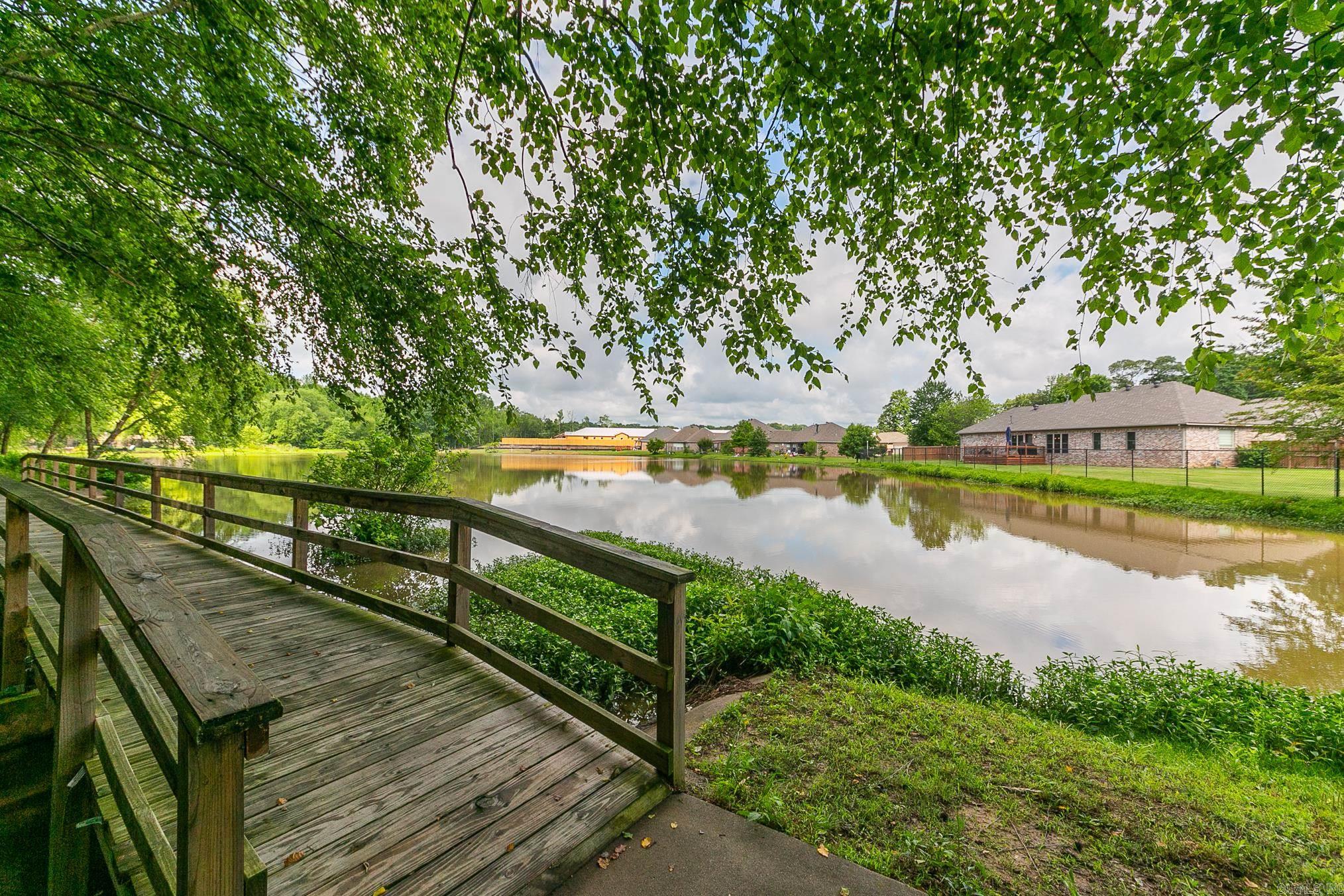 AUSTIN LAKES ON THE BAY ADDN - Residential