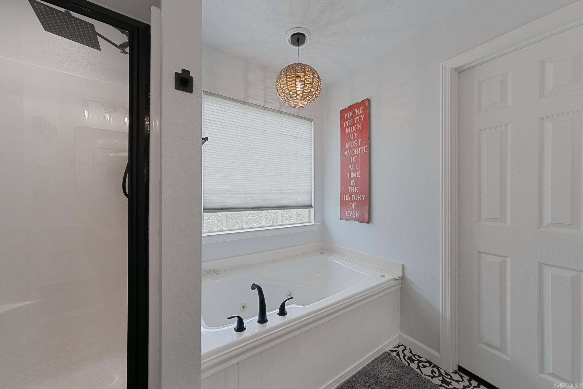 AUSTIN LAKES ON THE BAY ADDN - Residential