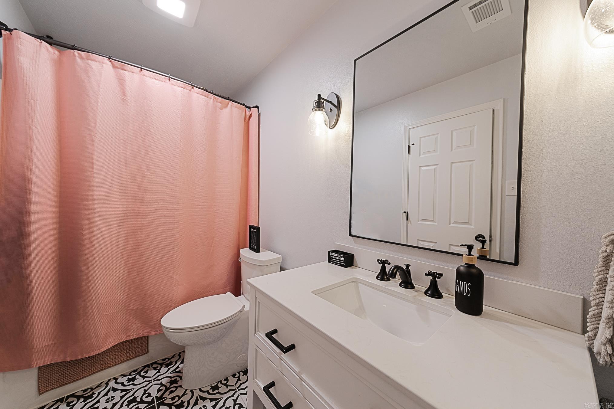 AUSTIN LAKES ON THE BAY ADDN - Residential