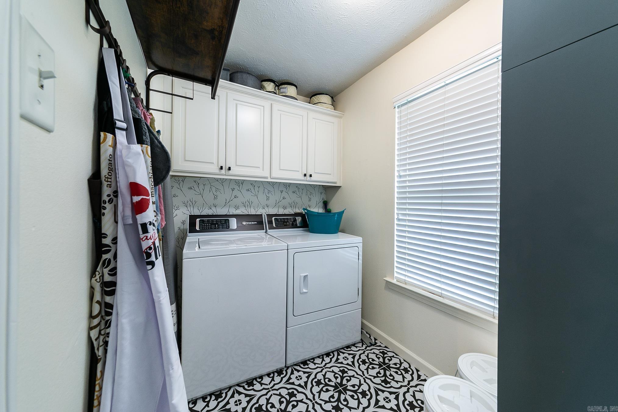 AUSTIN LAKES ON THE BAY ADDN - Residential