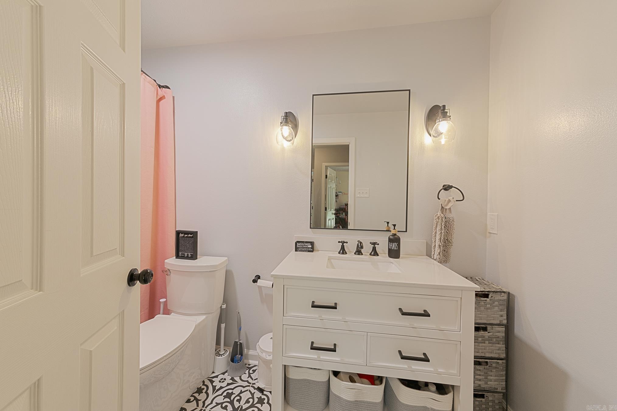 AUSTIN LAKES ON THE BAY ADDN - Residential