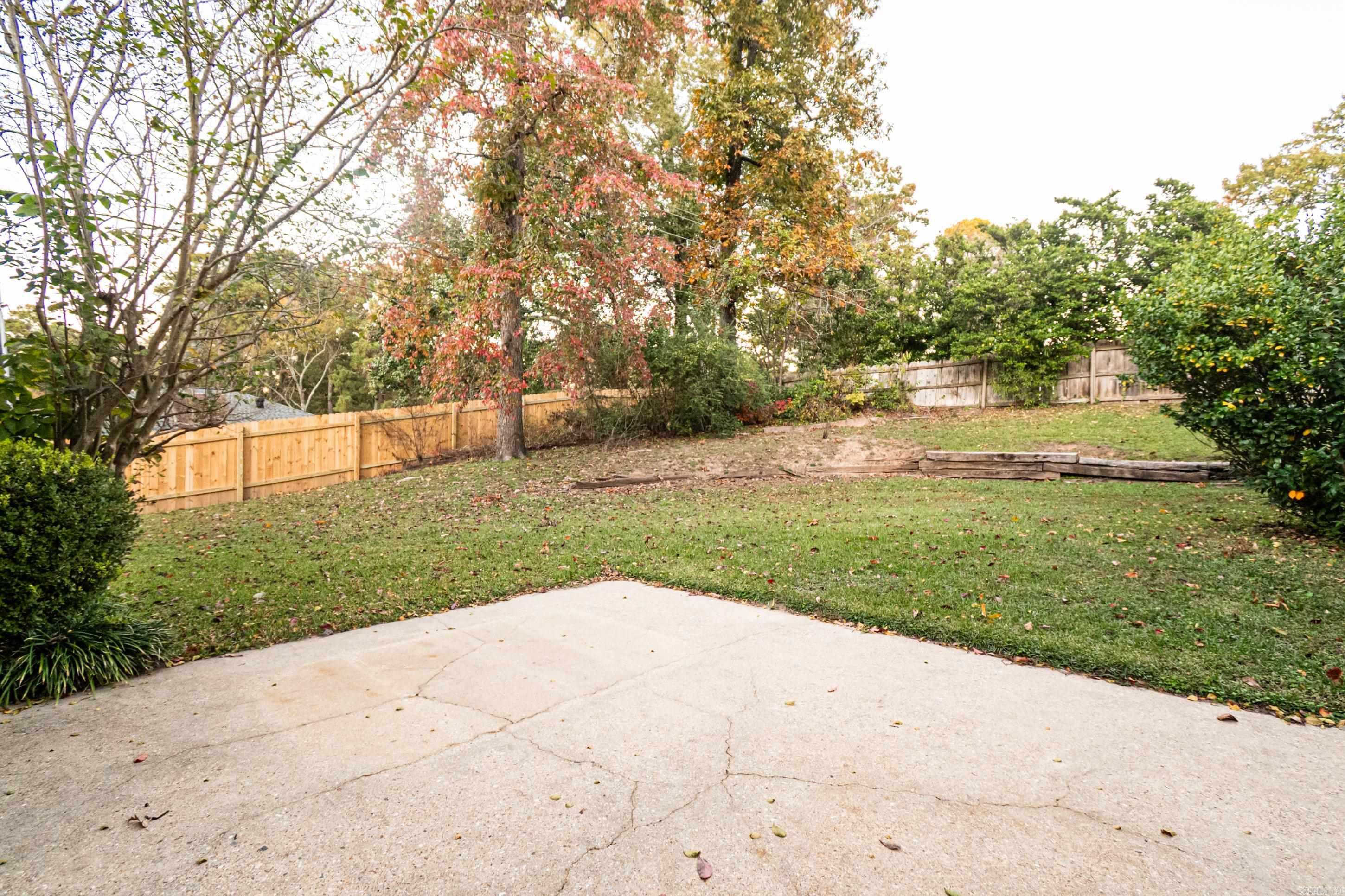 THOMPSON HEIGHTS 4TH S-D - Residential