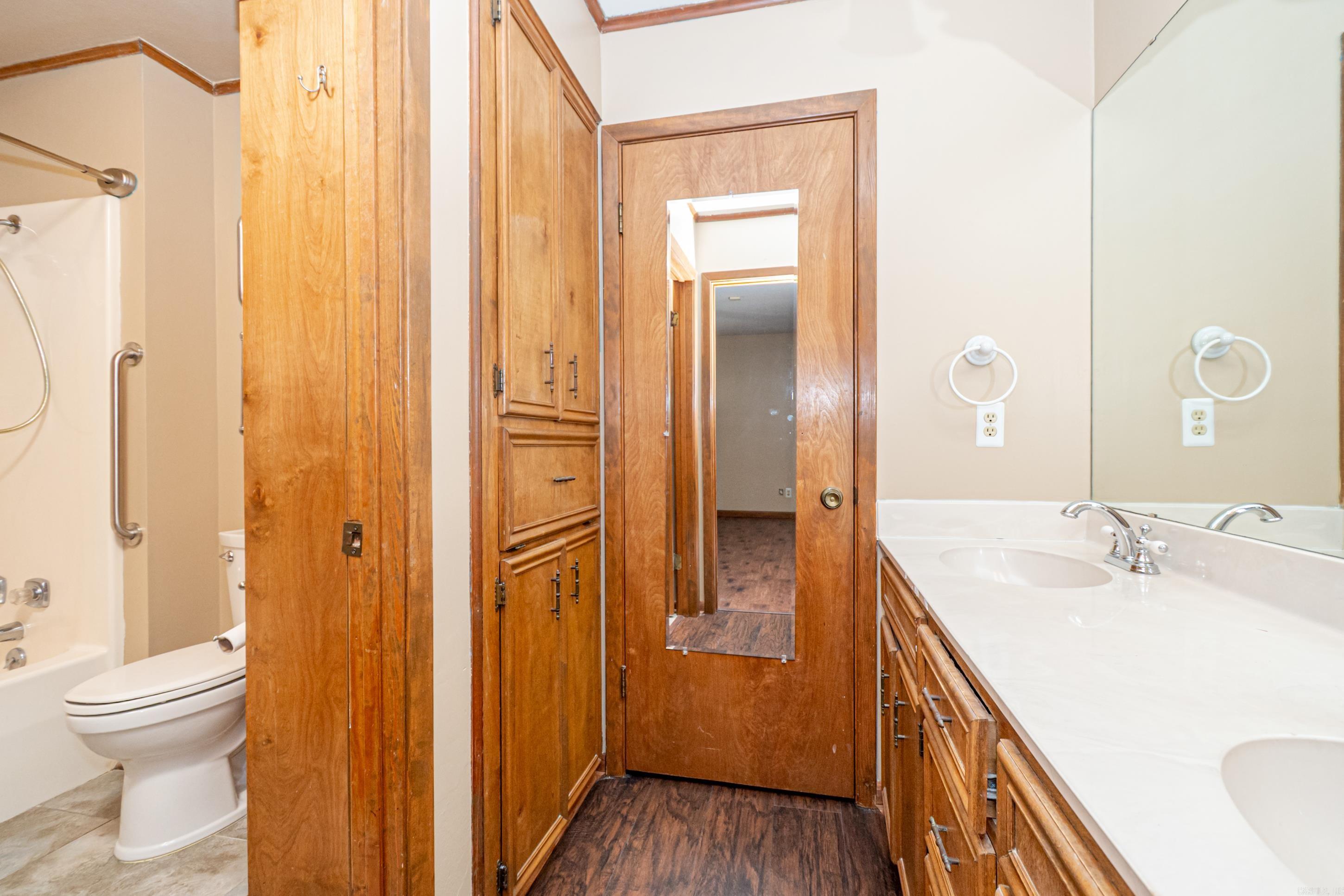 THOMPSON HEIGHTS 4TH S-D - Residential