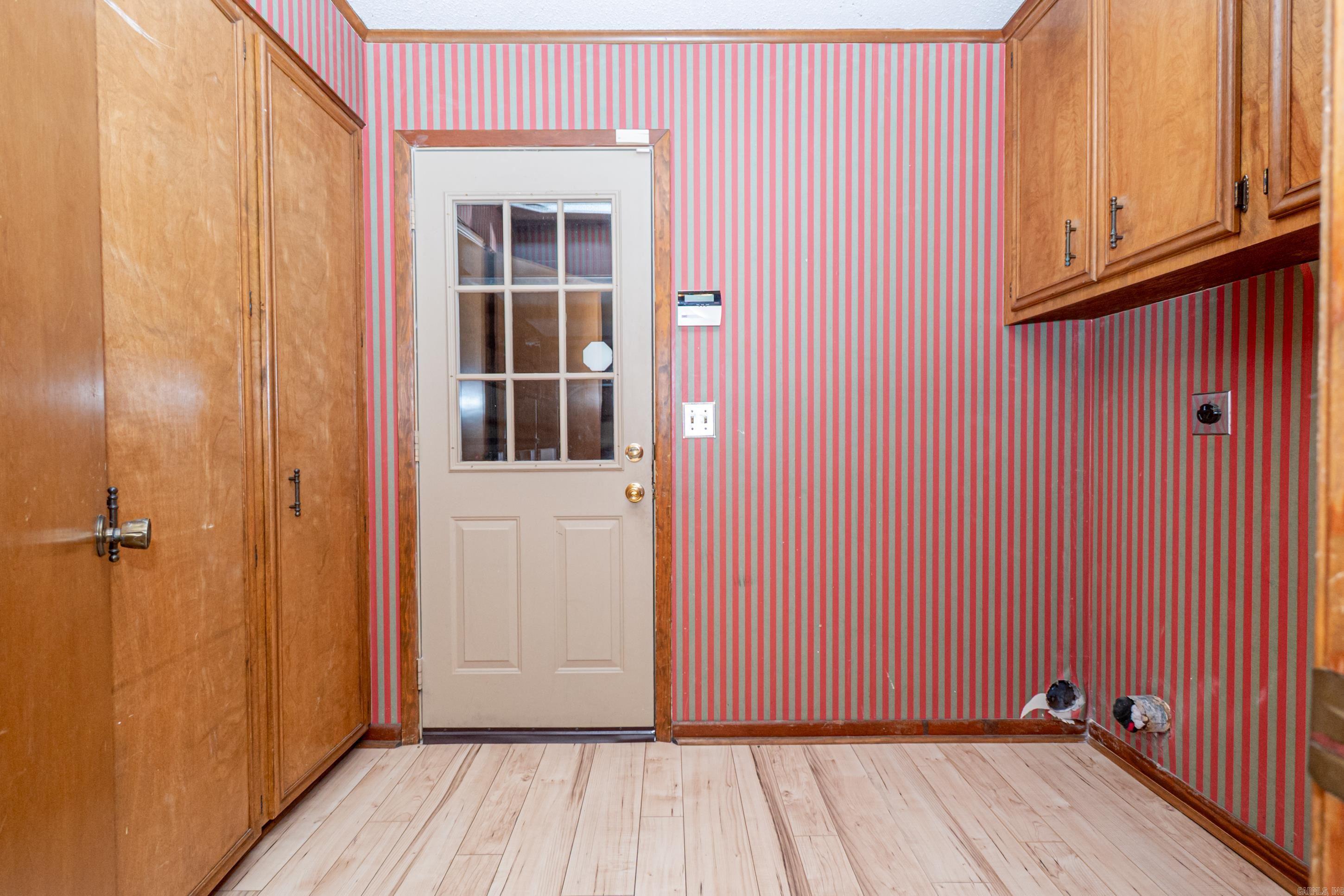 THOMPSON HEIGHTS 4TH S-D - Residential