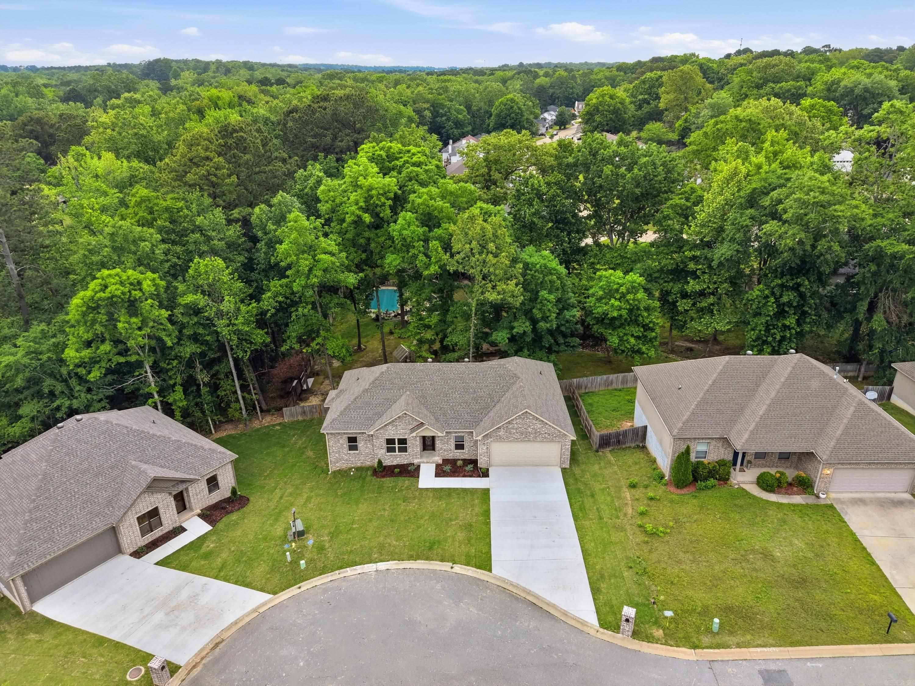 PLEASANT FOREST - Residential