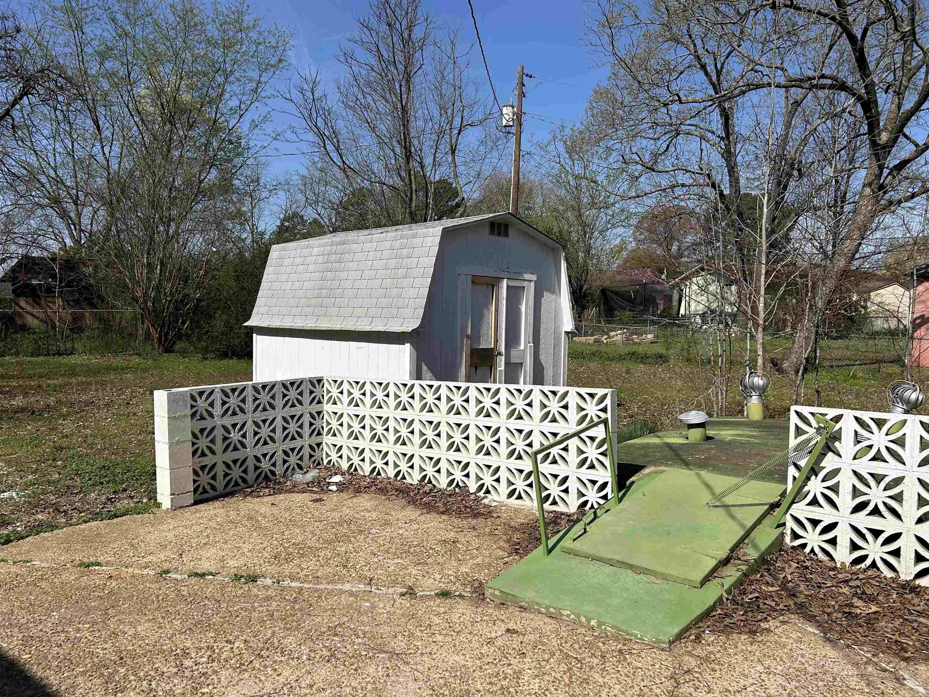 LAMBERT TERRACE - Residential