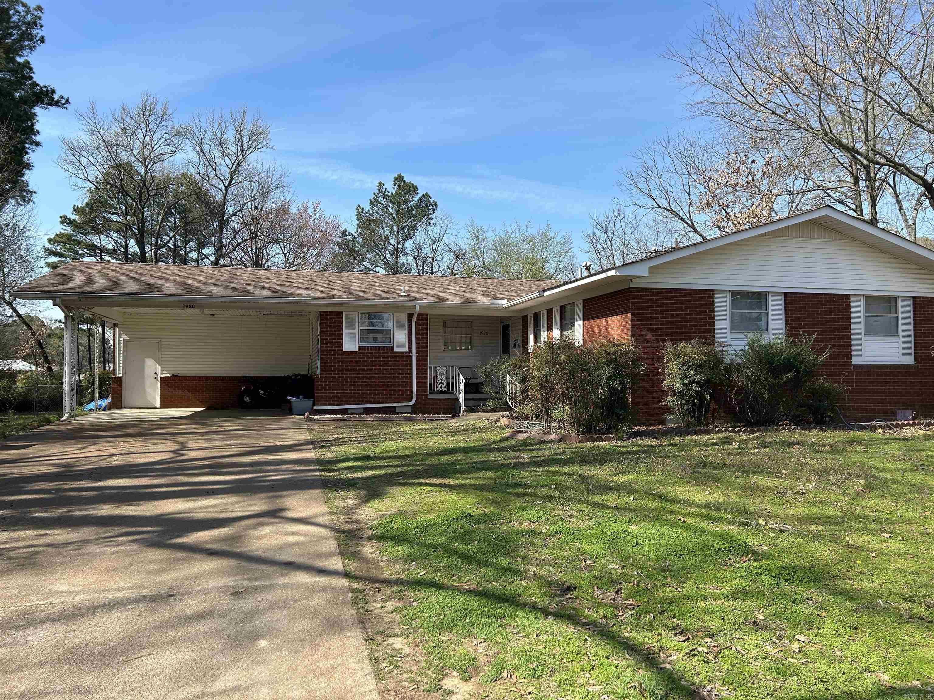 LAMBERT TERRACE - Residential