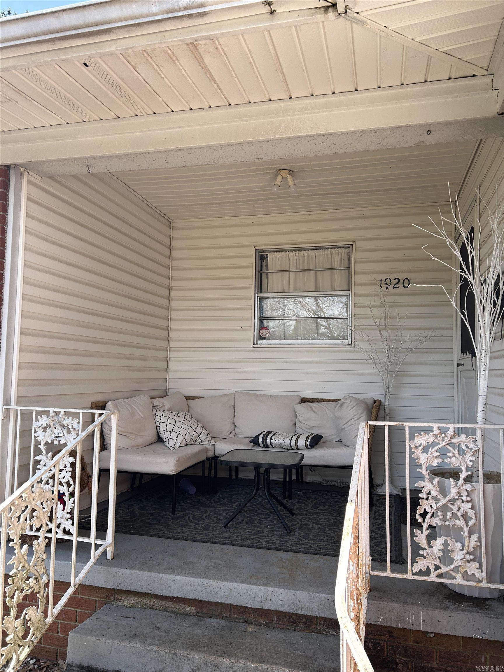 LAMBERT TERRACE - Residential