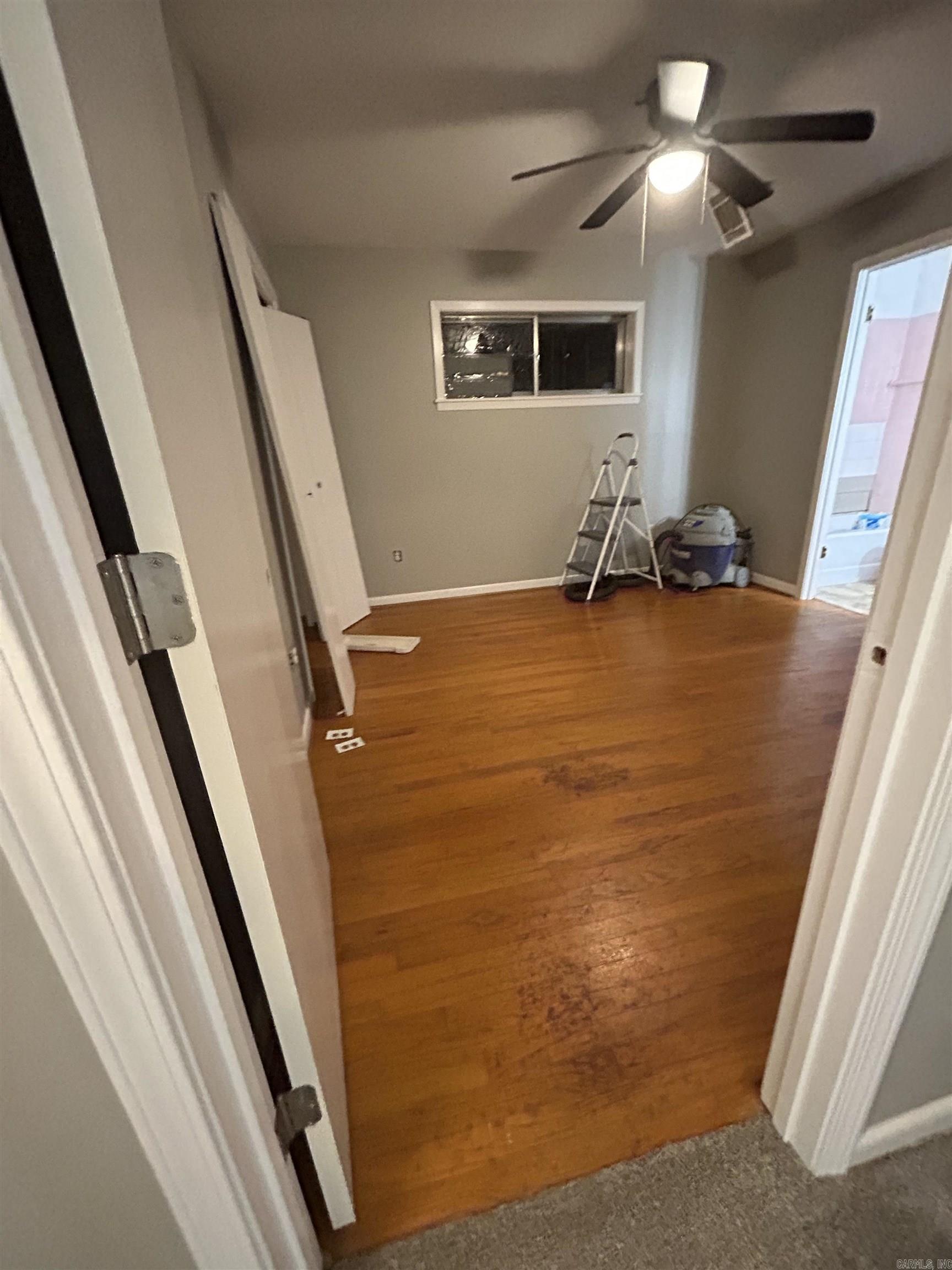 LAMBERT TERRACE - Residential