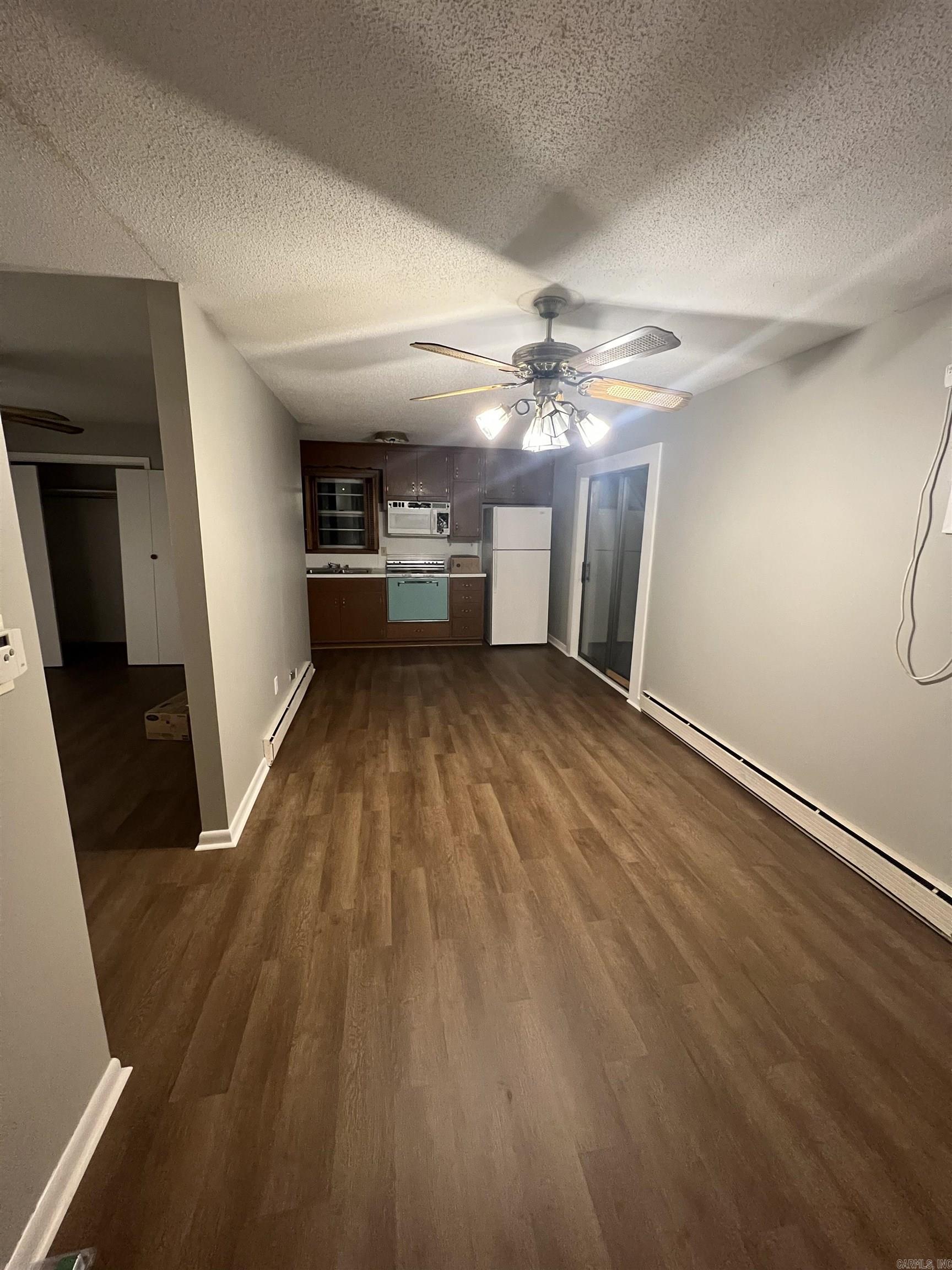 LAMBERT TERRACE - Residential