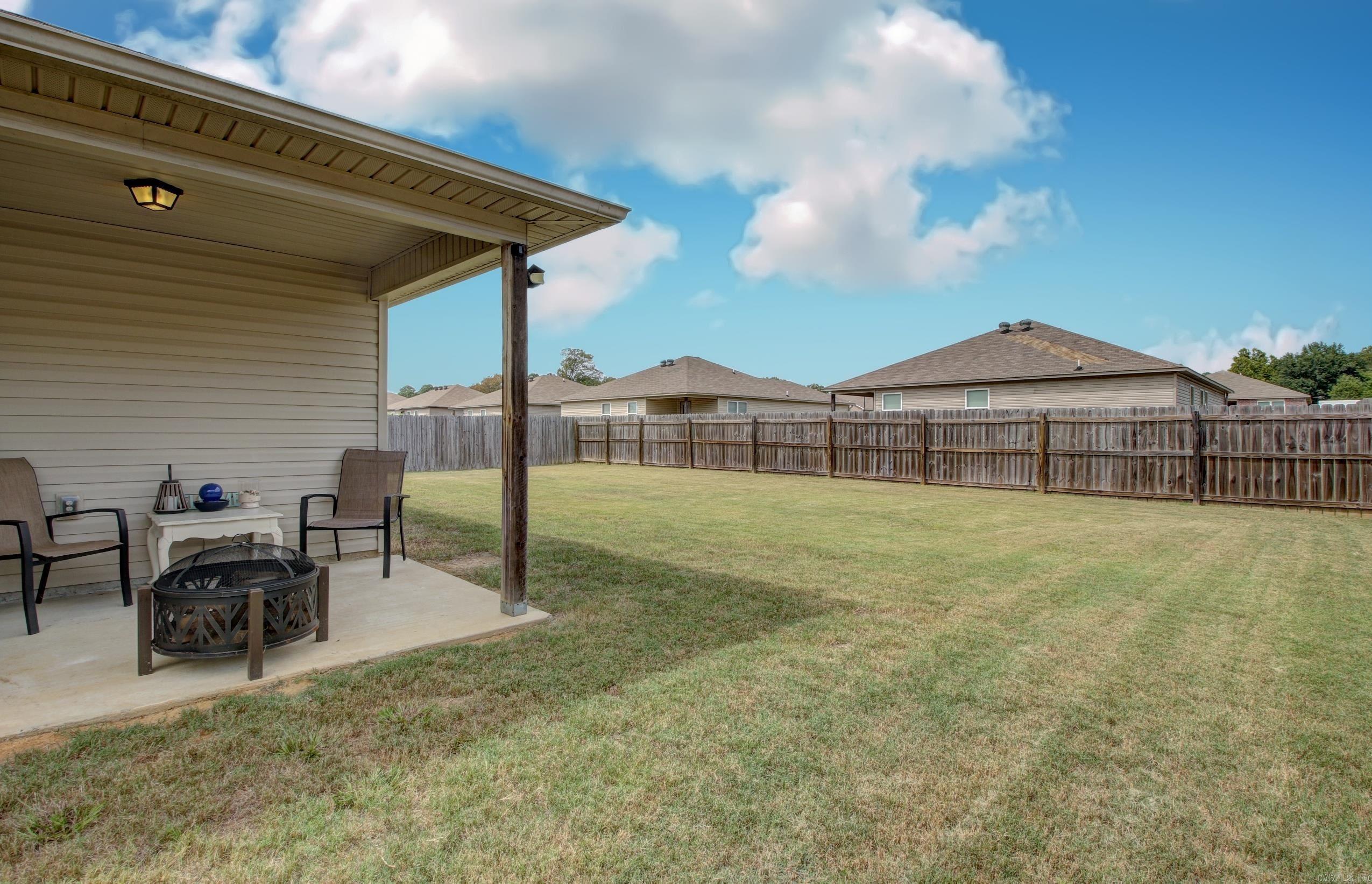 BENJAMIN GROVE - Residential