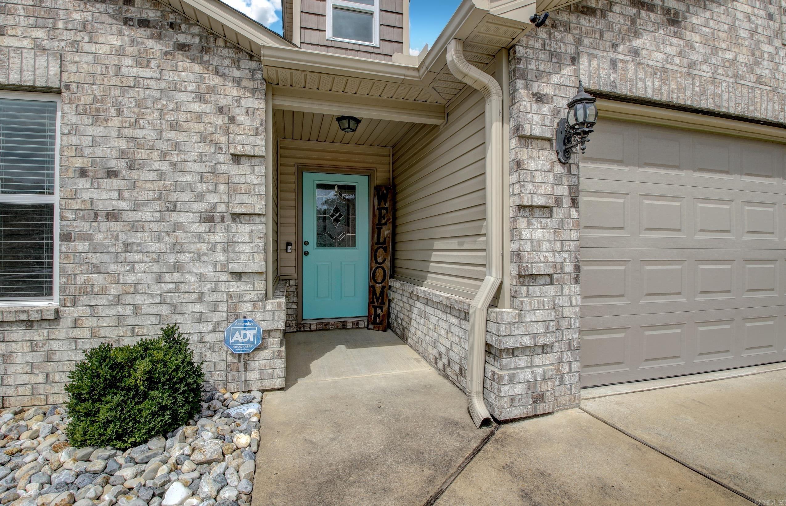 BENJAMIN GROVE - Residential