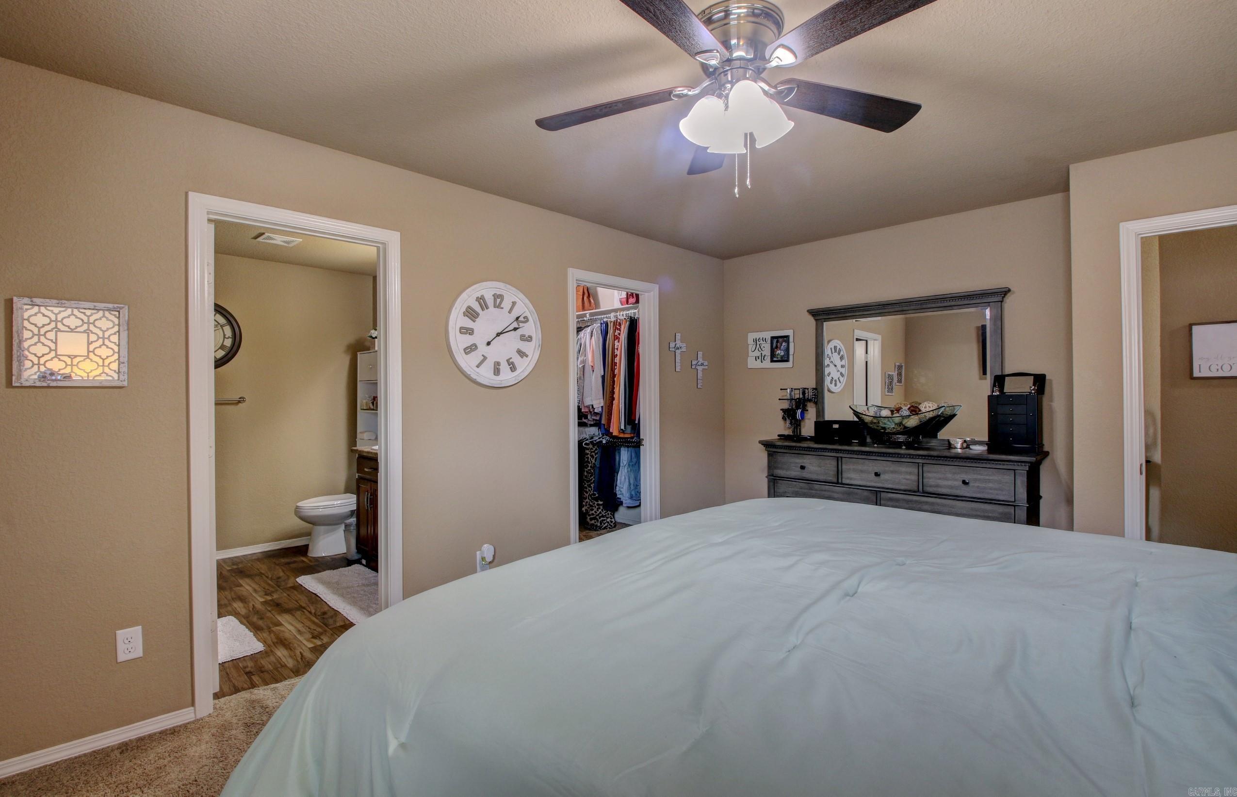 BENJAMIN GROVE - Residential