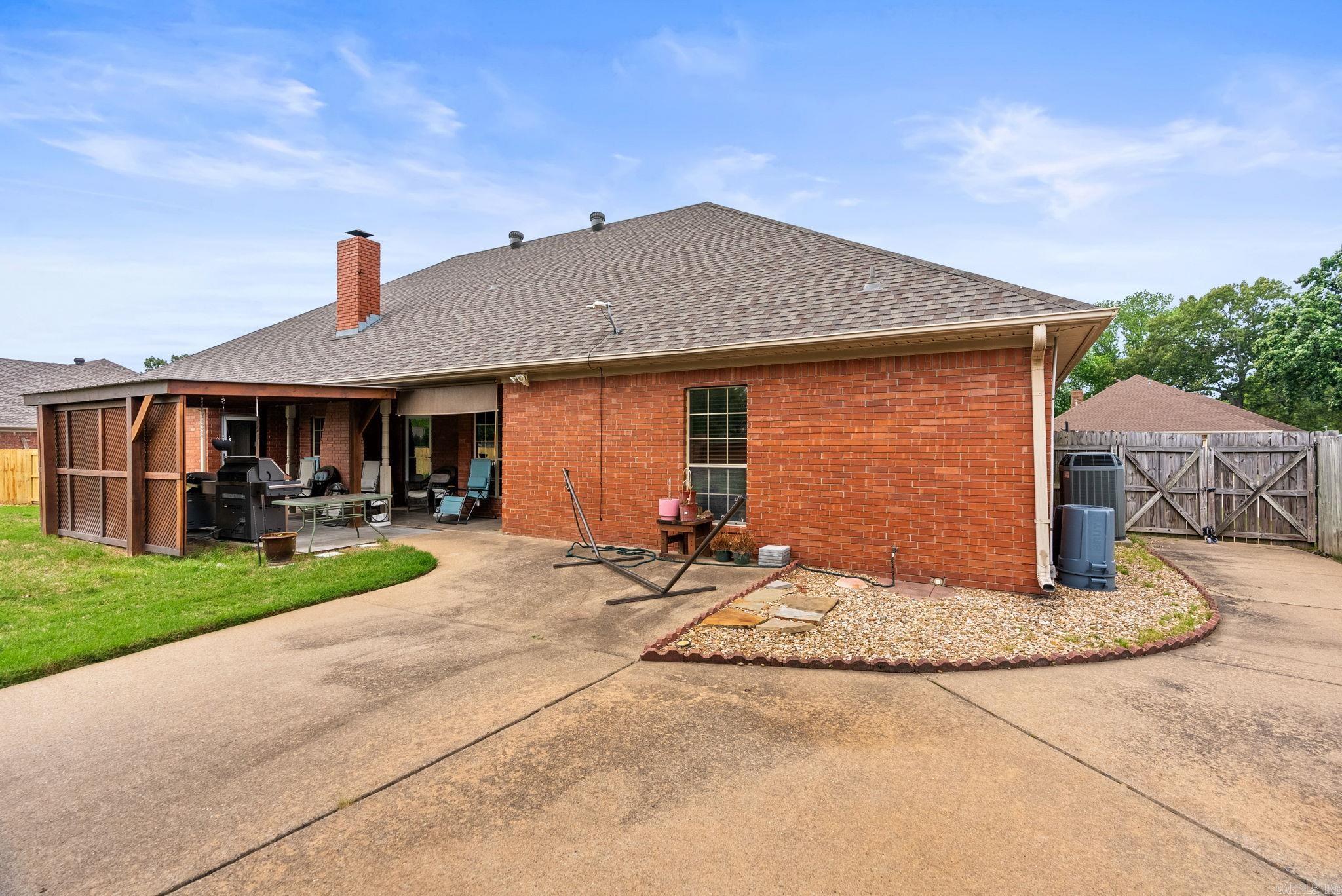 Royal Oaks - Residential