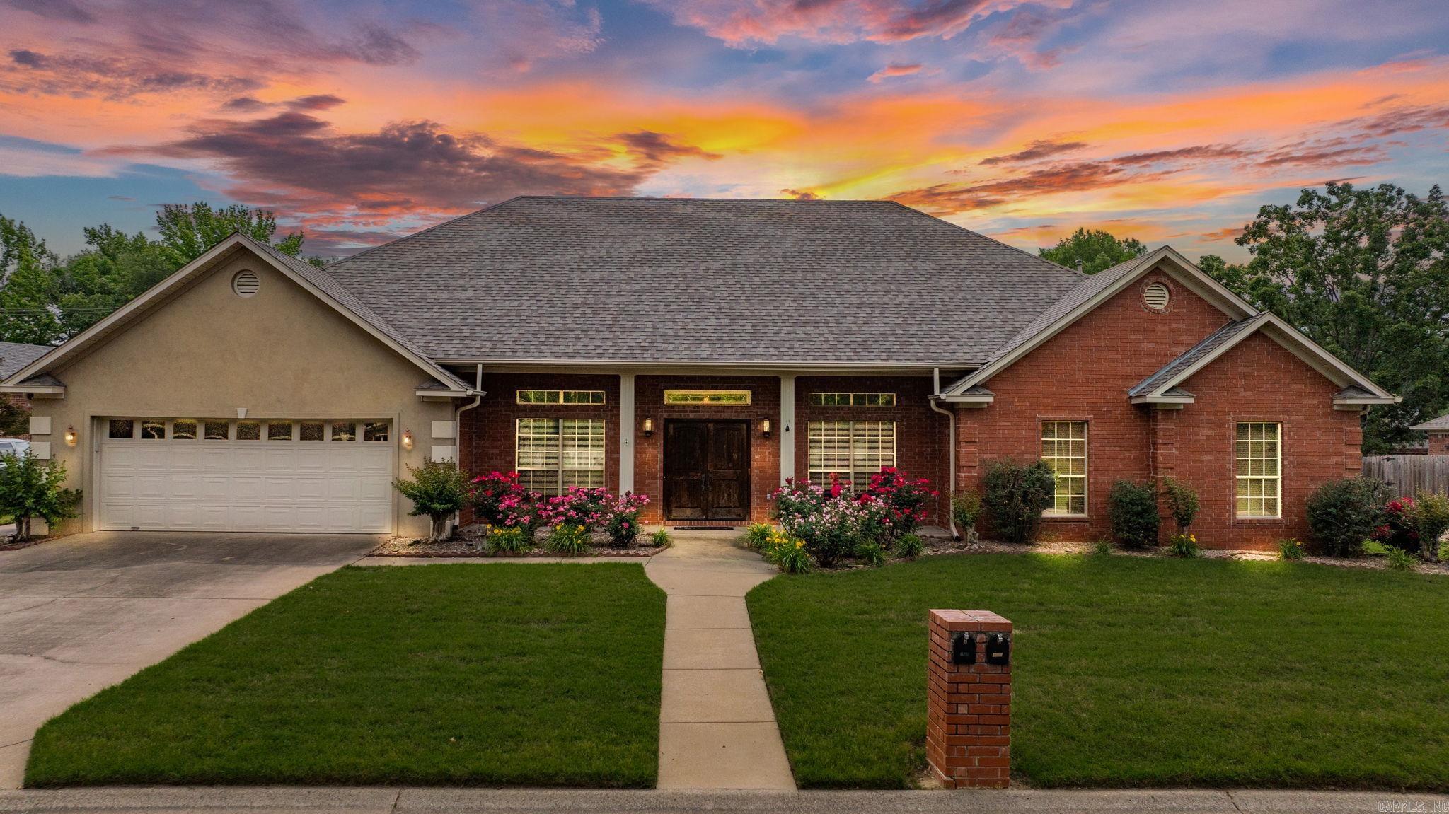 Royal Oaks - Residential