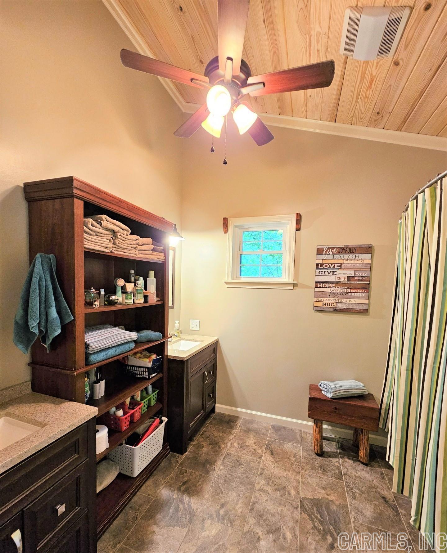 BASS BAY - Residential