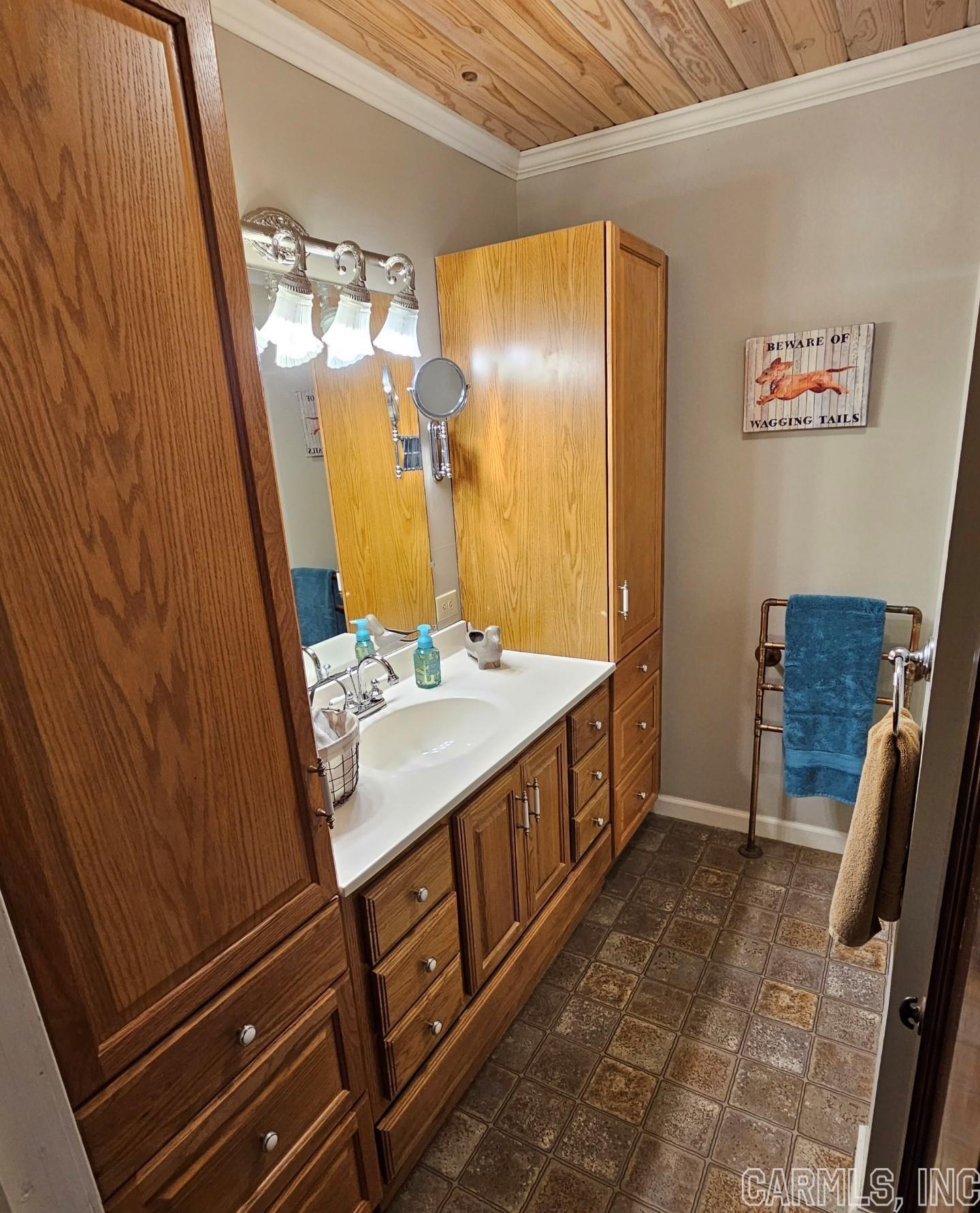 BASS BAY - Residential