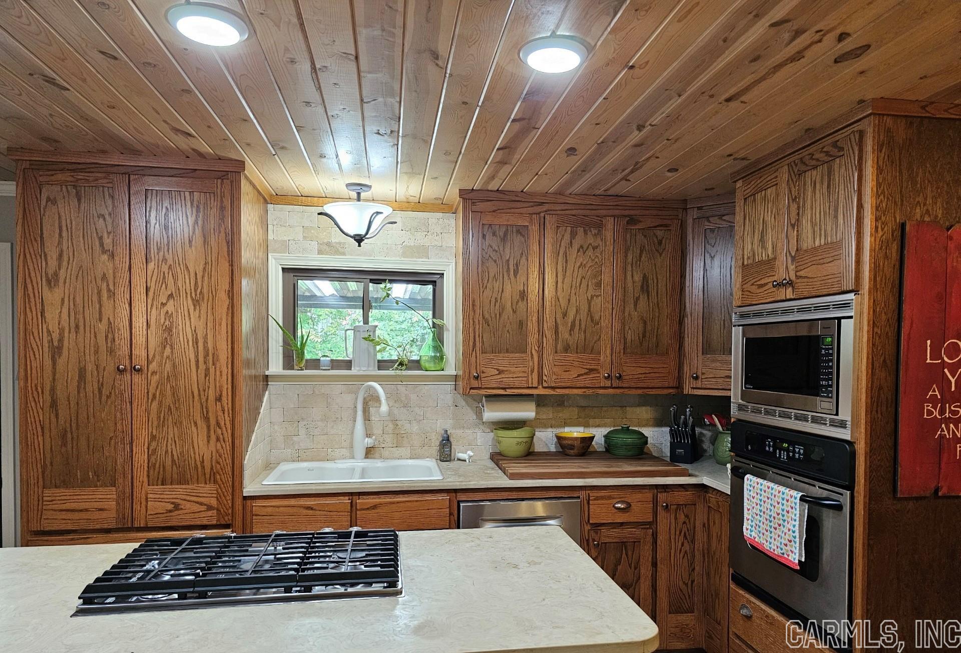 BASS BAY - Residential