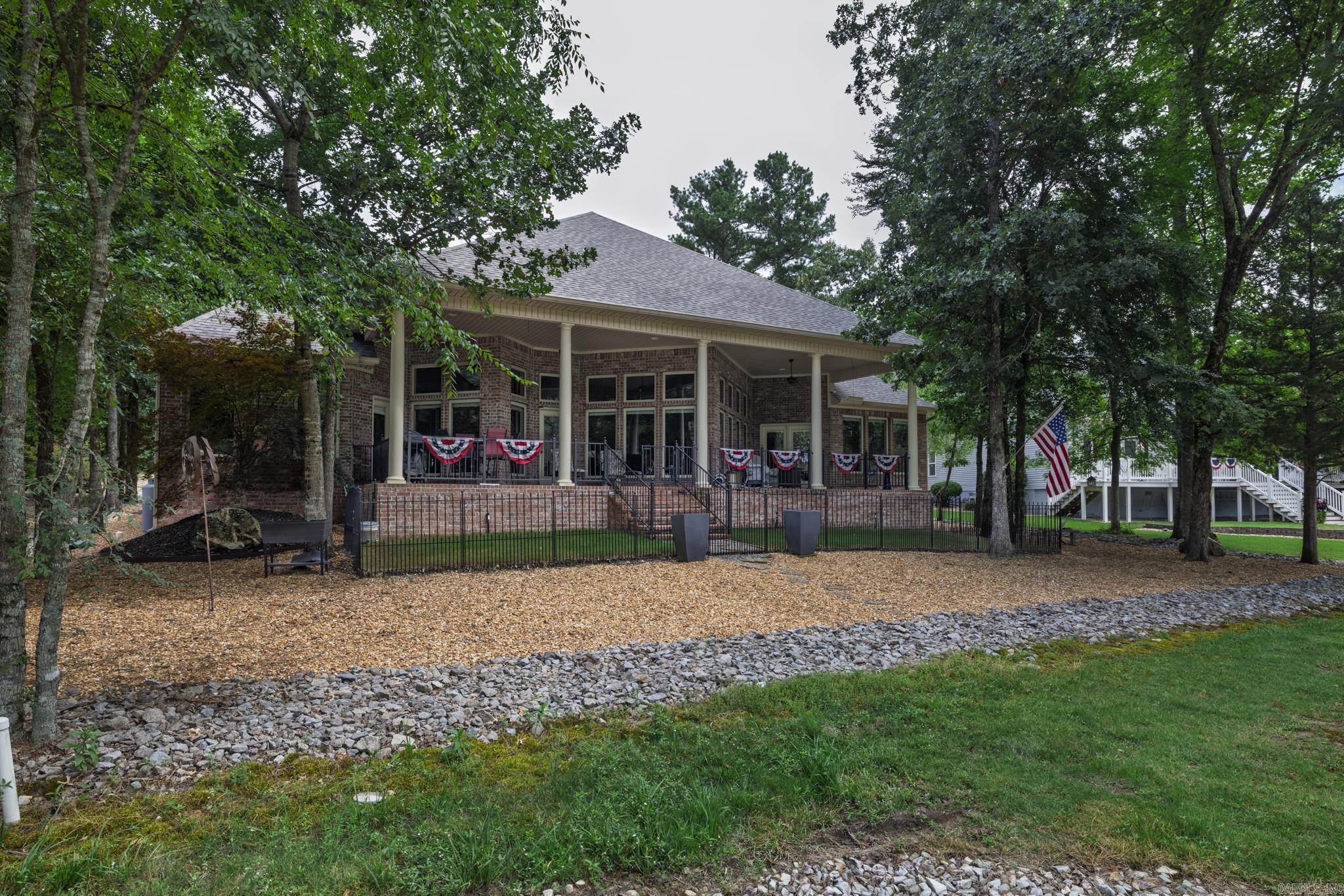 Isabella - Residential