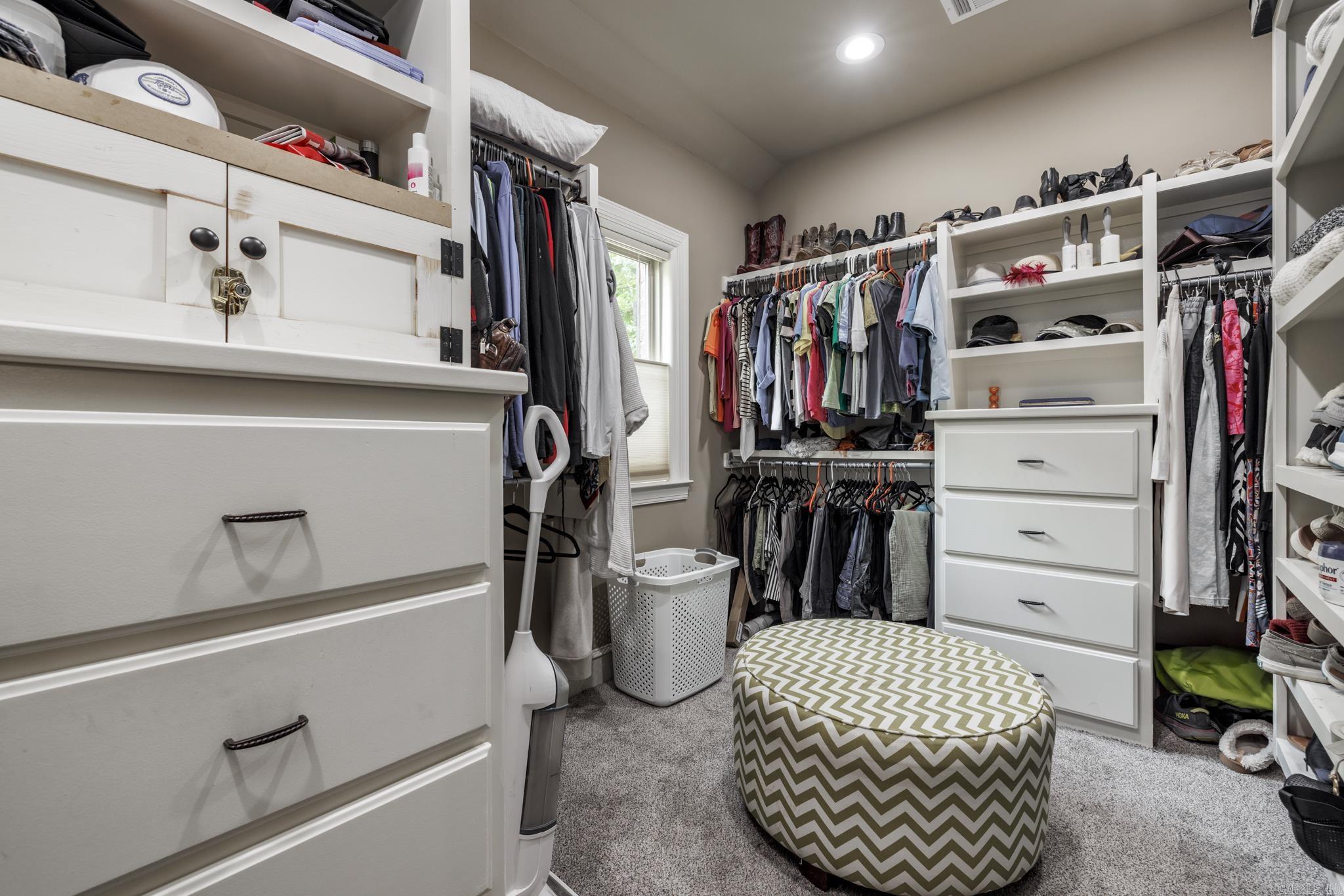 Isabella - Residential